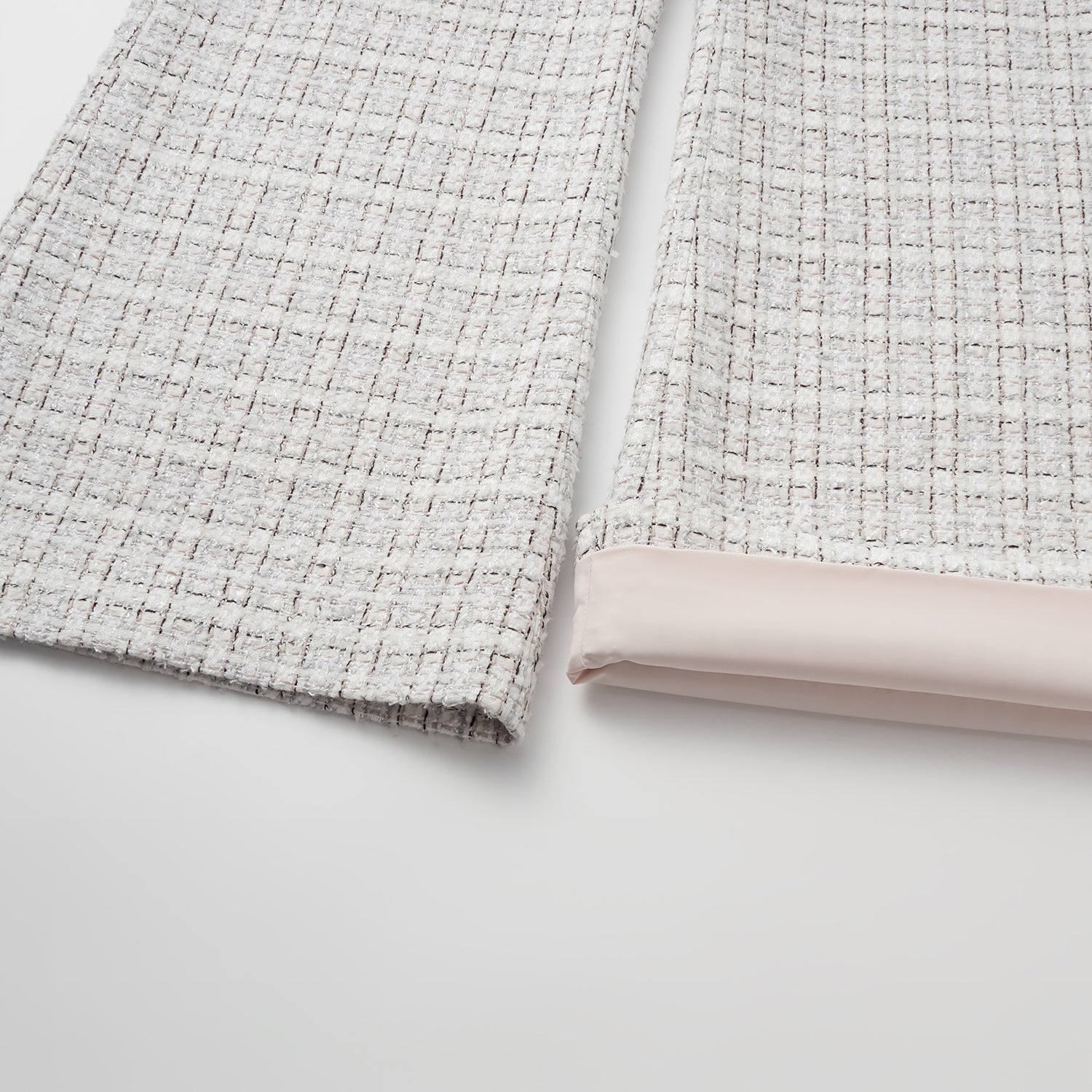 "Chelsea Citywalk."  花呢闊腿長褲—Blanc