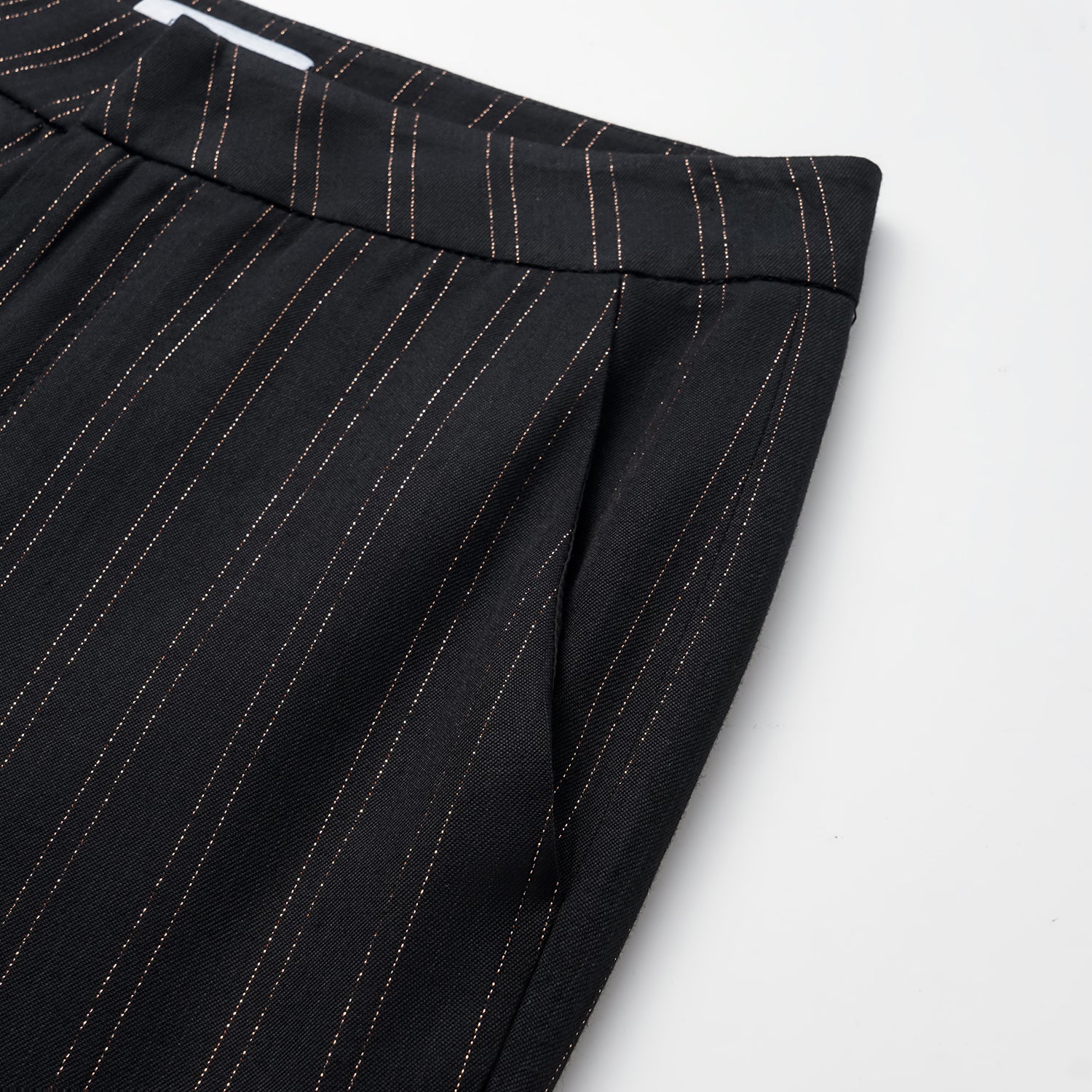 "Speak Sleek." 義大利織金工藝直條喇叭褲—Indigo