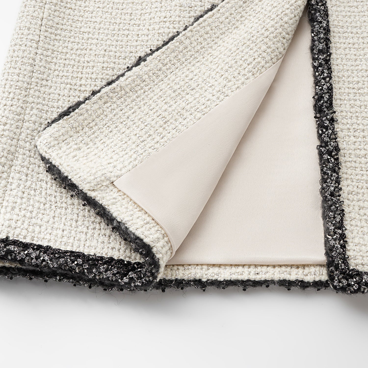 "Chelsea Citywalk." 羊毛真絲立體築理銀織花呢修身馬甲背心洋裝—Bronte Muse勃朗特繆思