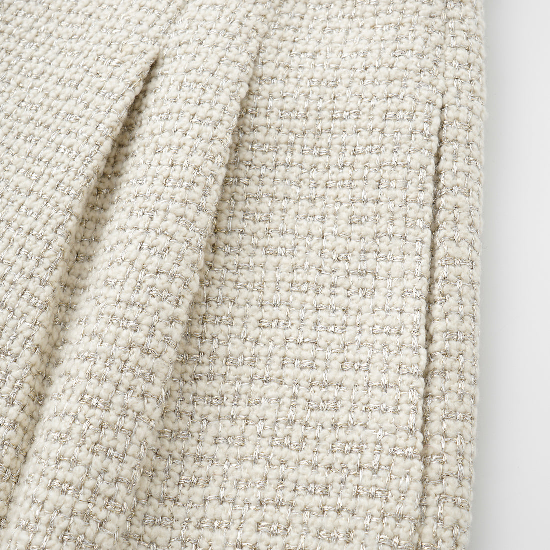 "Chelsea Citywalk." 羊毛真絲立體築理銀織花呢短褲—Bronte Muse勃朗特繆思