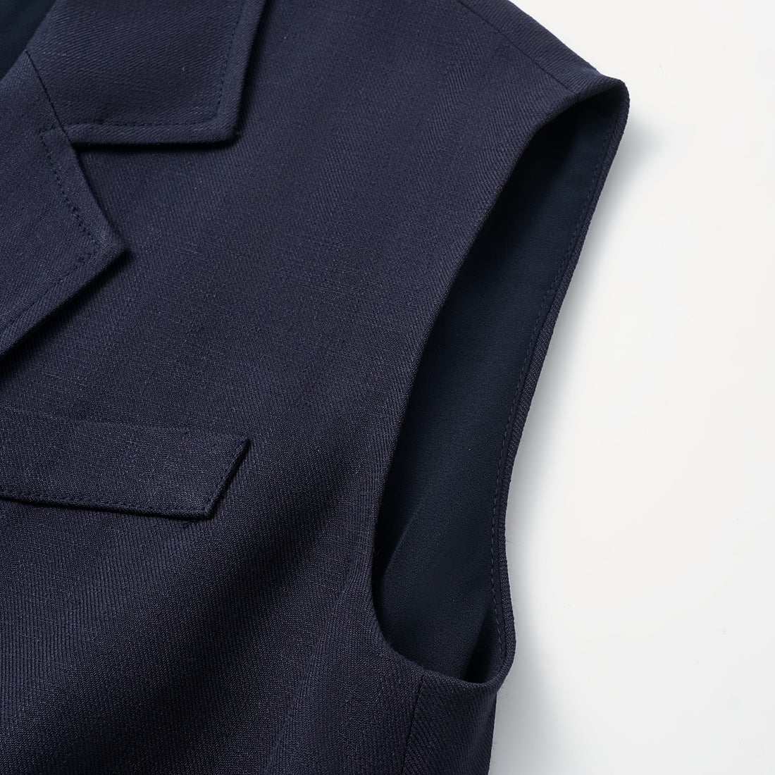 "Weekend at Monaco." 特殊絲竹肌理工藝醋酸背心—Ink