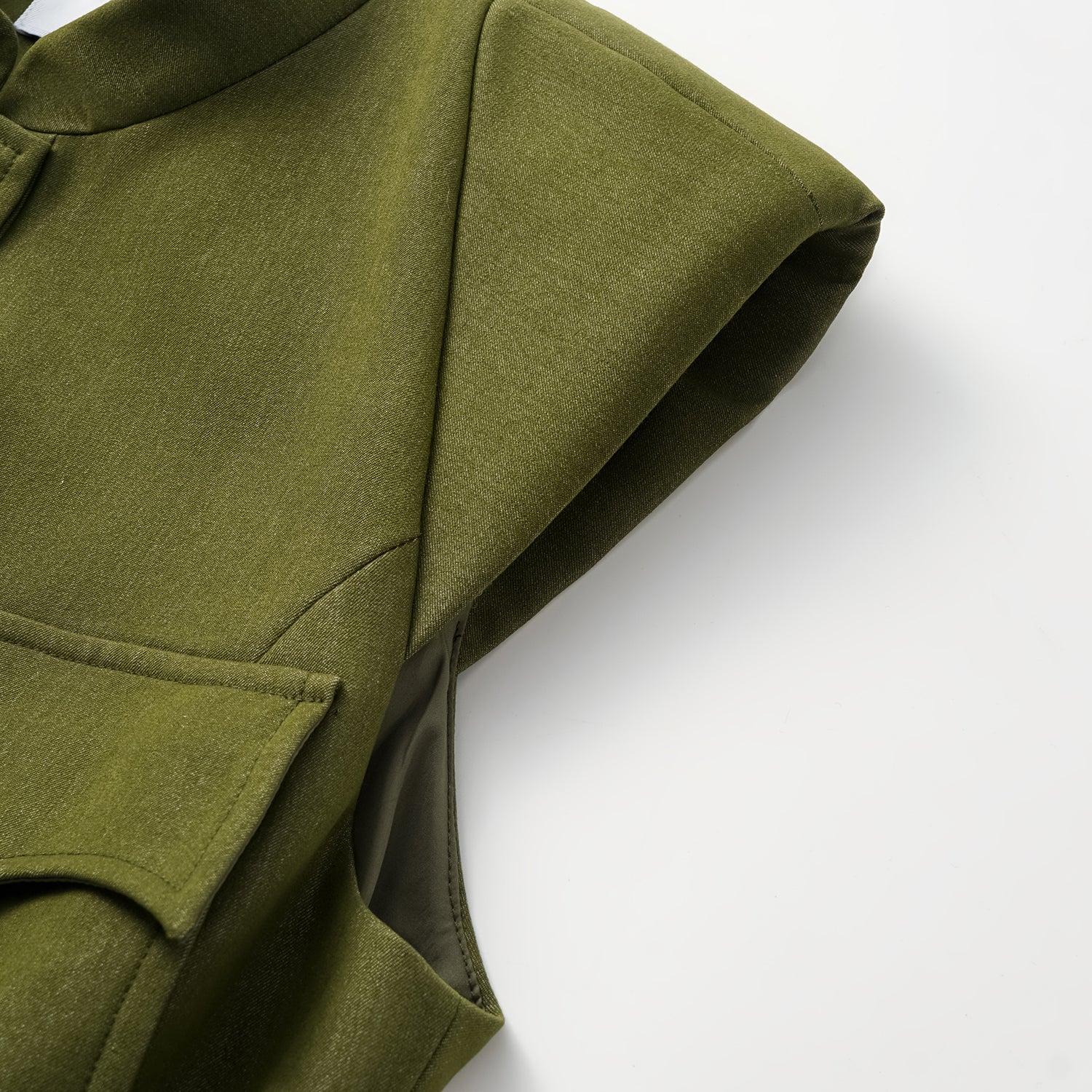 "Weekend at Monaco." 義大利肌理面料狩獵馬甲背心—Pistachio