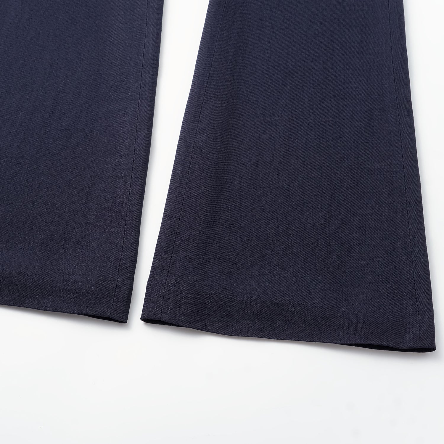 "Weekend at Monaco." 特殊絲竹肌理工藝醋酸休閒喇叭褲—Ink