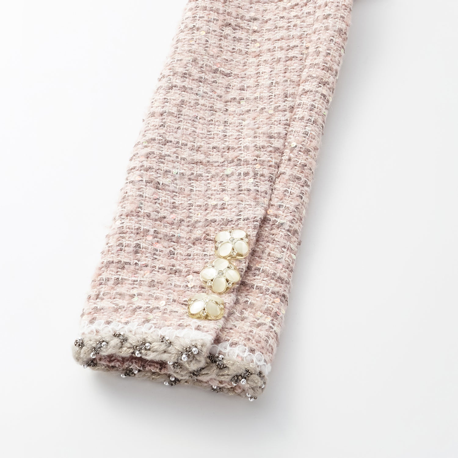 “Chelsea tea time.” 經典No.6花呢外套—Pink marshmallow