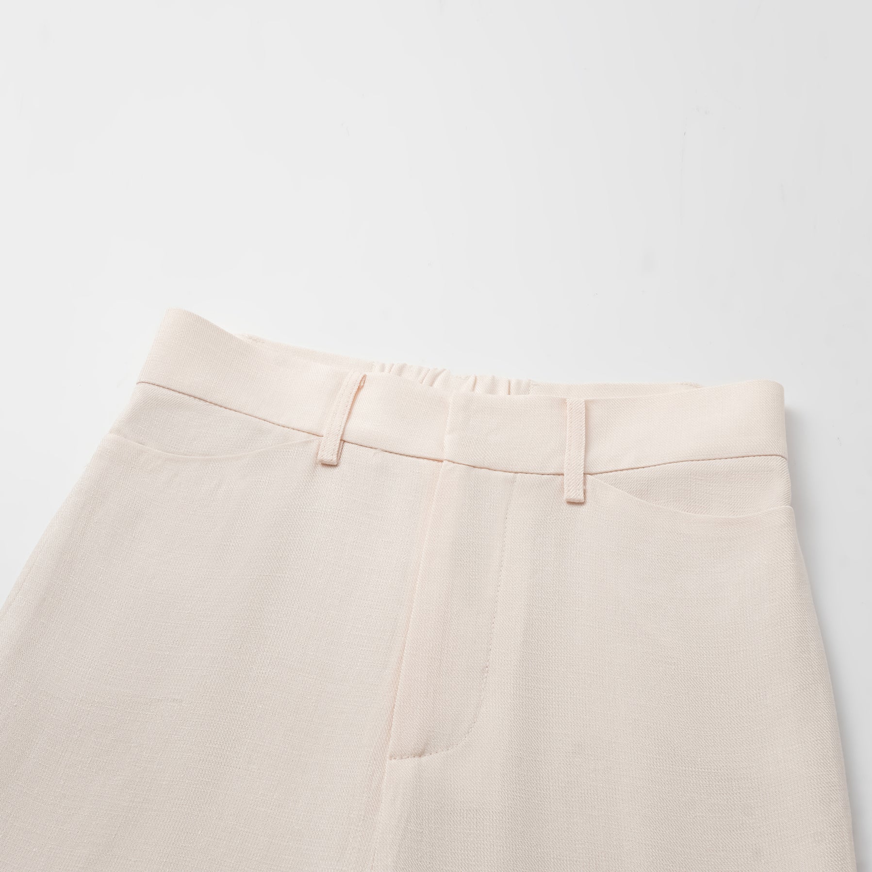 "Weekend at Monaco." 特殊絲竹肌理工藝醋酸休閒九分褲—Ivory