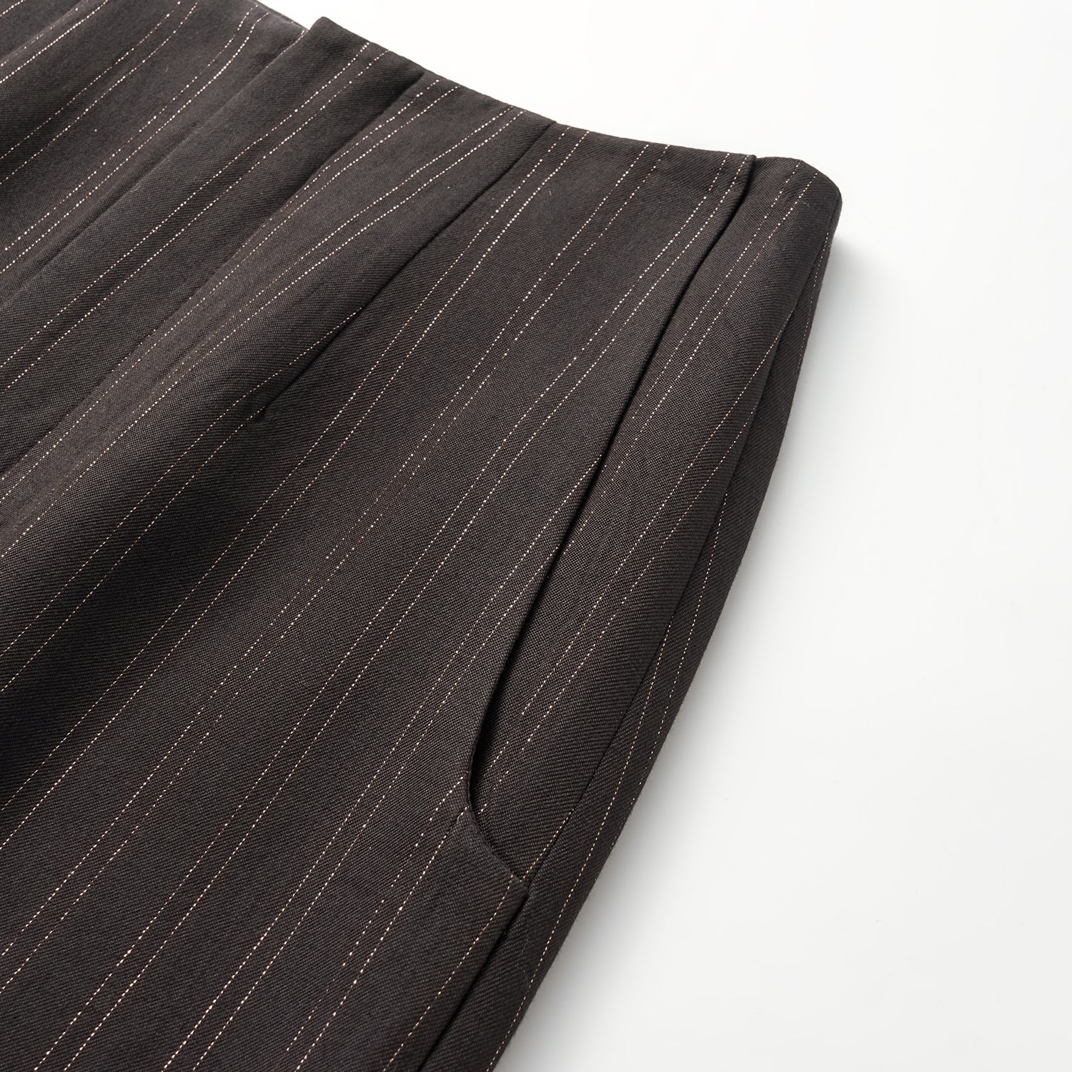 "Speak Sleek." 義大利織金工藝直條西裝鉛筆裙—InK