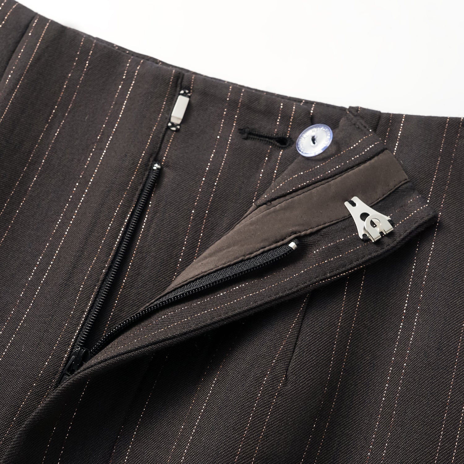 "Speak Sleek." 義大利織金工藝直條西裝鉛筆裙—InK