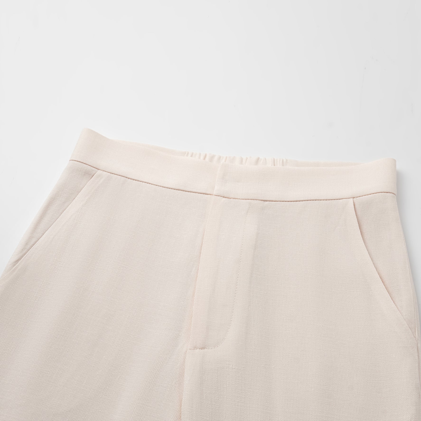 "Weekend at Monaco." 特殊絲竹肌理工藝醋酸休閒喇叭褲—Ivory