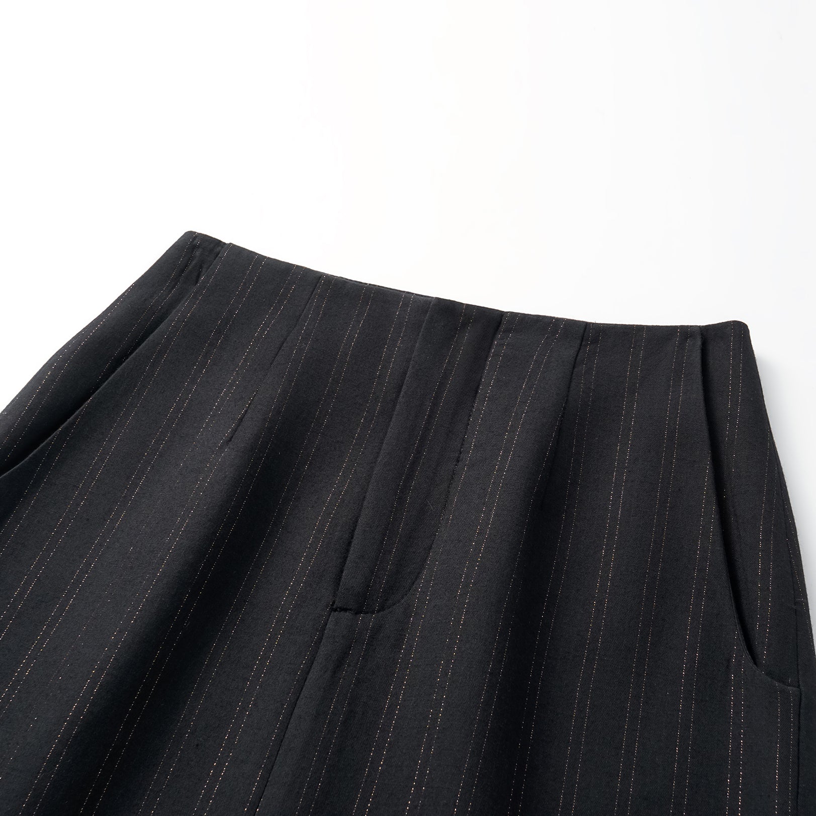 "Speak Sleek." 義大利織金工藝直條西裝鉛筆裙—Indigo