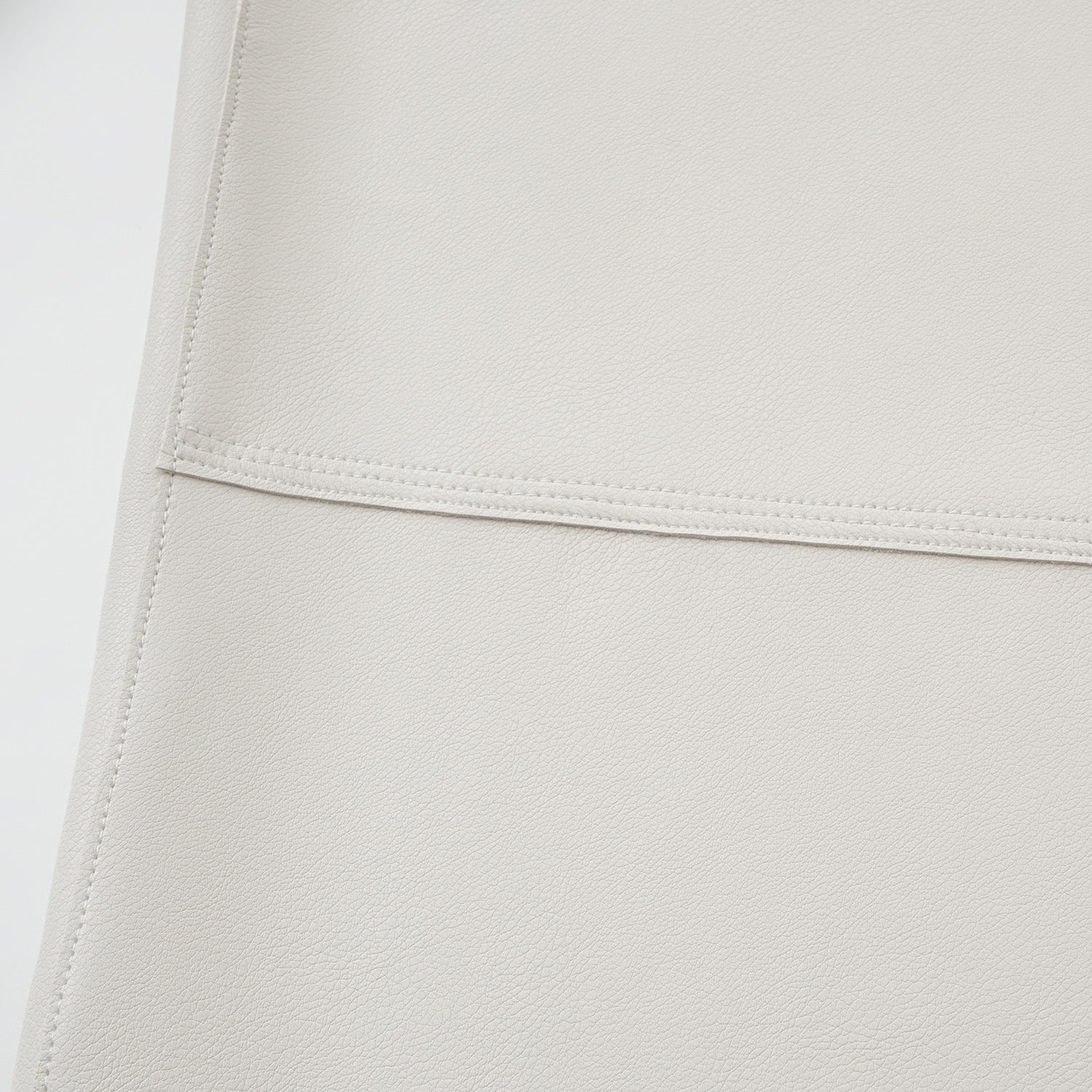 “Easy-go Chic” 純素皮精裁切皮工藝九分褲—Champagne Mousse慕斯香檳