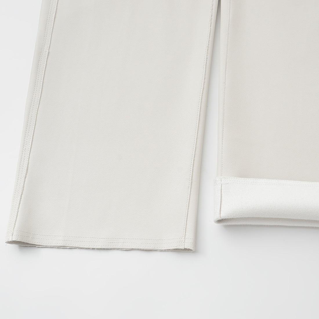 “Easy-go Chic” 純素皮精裁切皮工藝九分褲—Champagne Mousse慕斯香檳