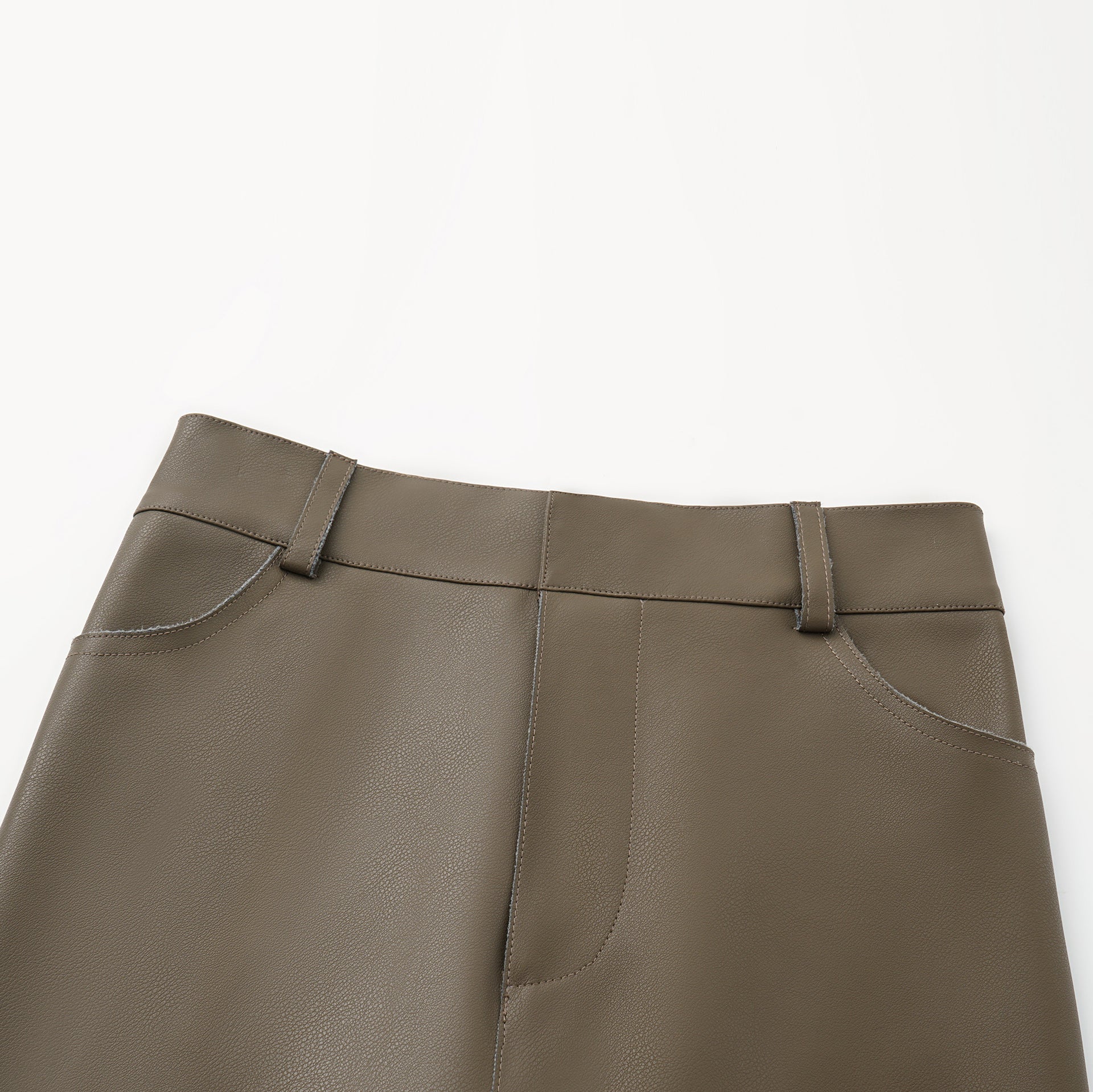 “Easy-go Chic” 純素皮精裁切皮工藝九分褲—Chocolate Lab巧克香氣