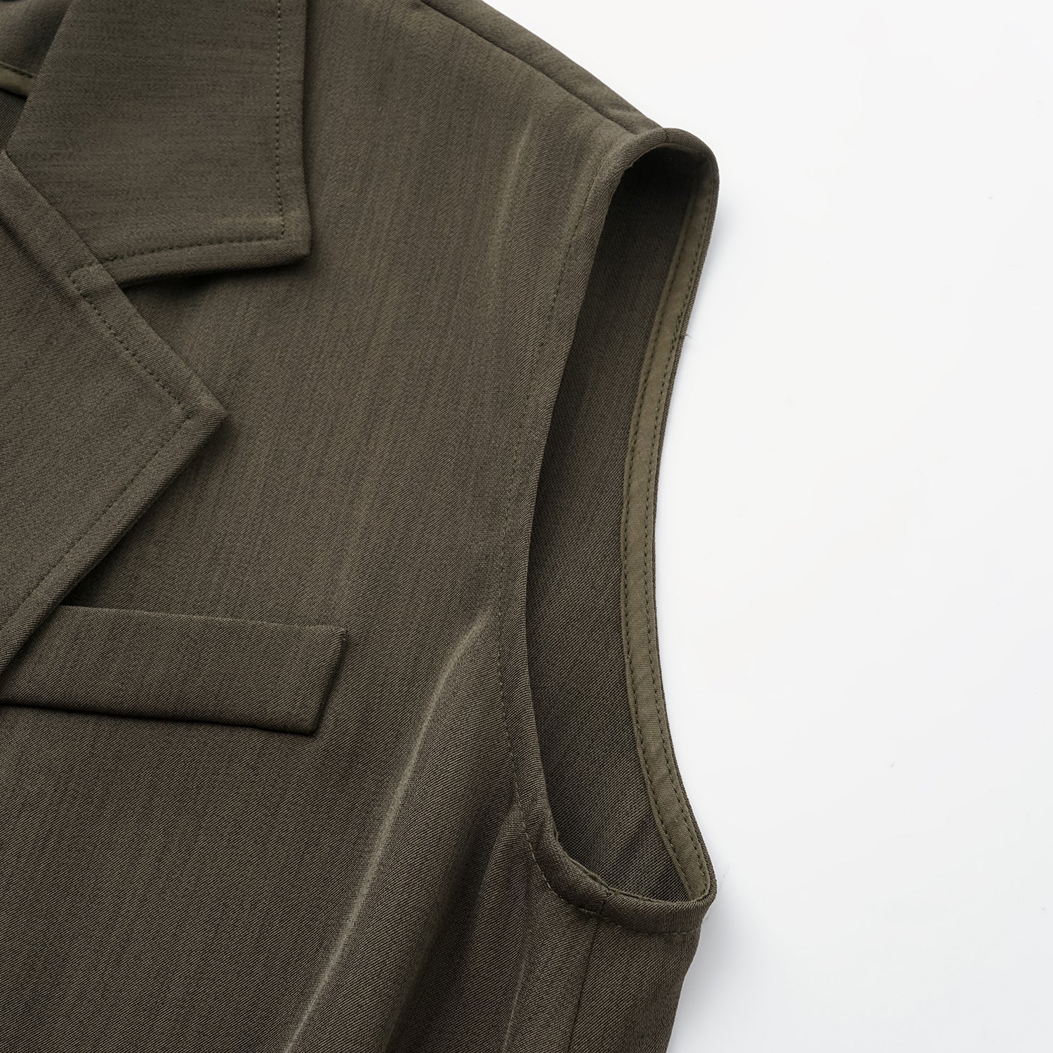 "Westminster weekdays."  義大利輕薄肌理彈性西裝背心—Misty Islets煙嶼行舟