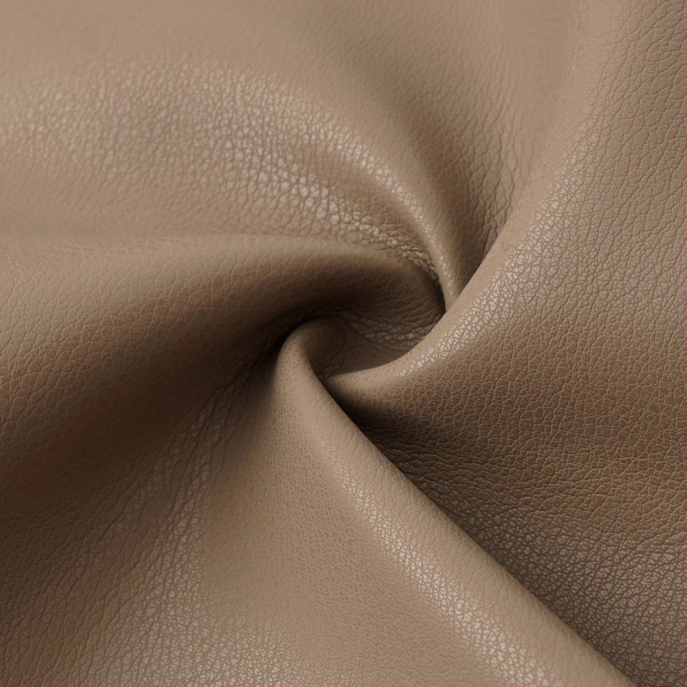 “Easy-go Chic” 純素皮精裁切皮工藝鉛筆裙—Cameo Brown寶石布朗