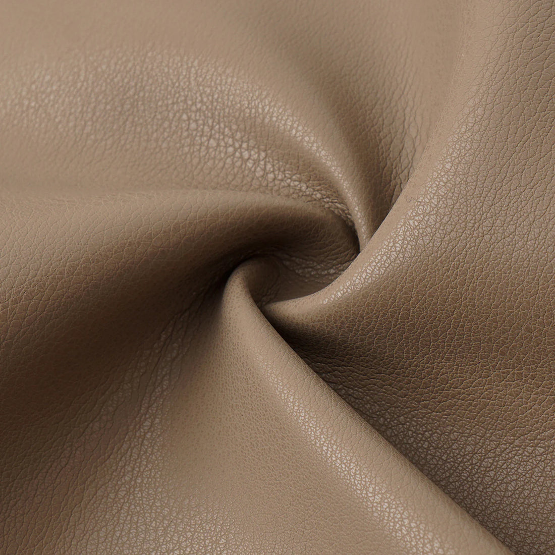 “Easy-go Chic” 純素皮精裁切皮工藝鉛筆裙—Cameo Brown寶石布朗