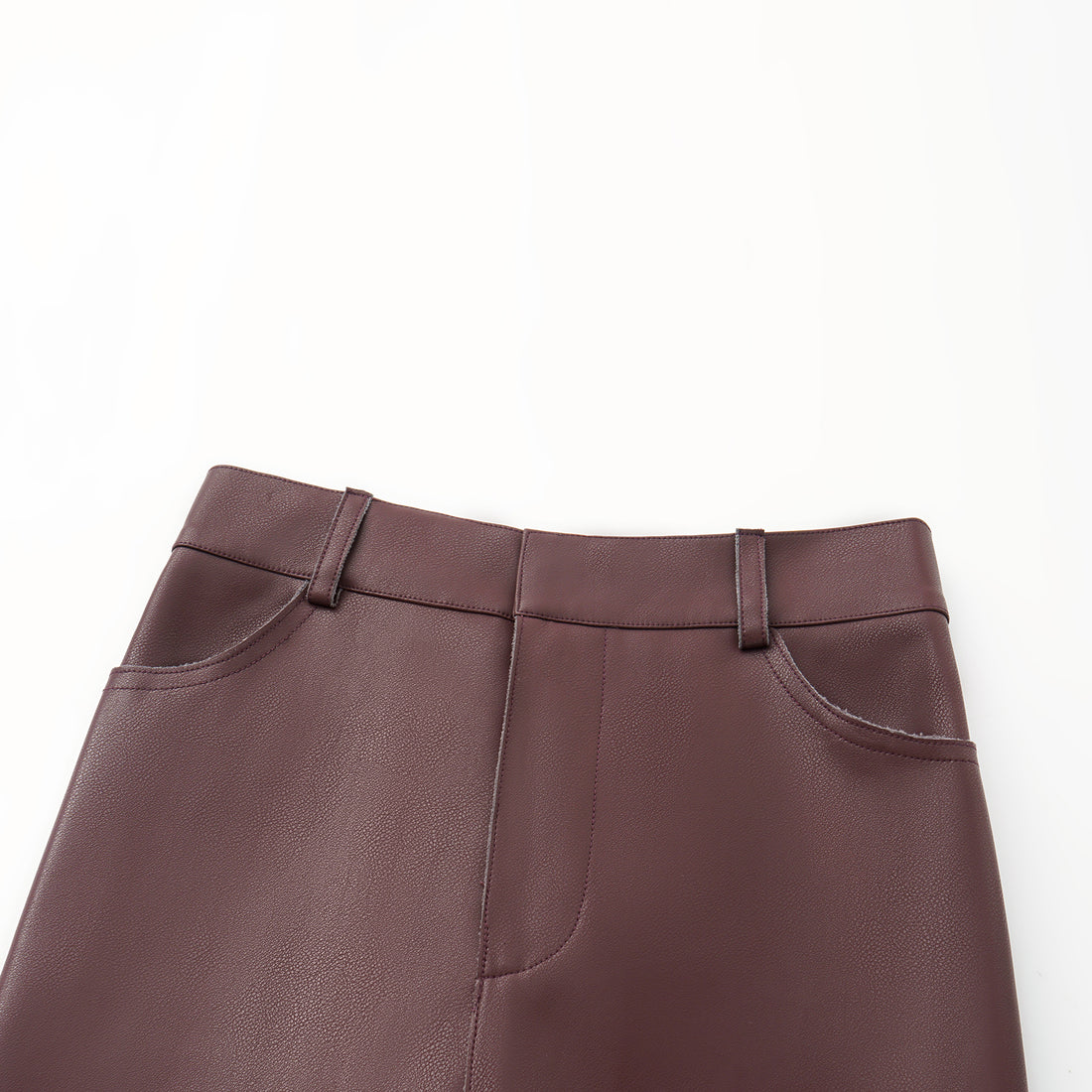 “Easy-go Chic” 純素皮精裁切皮工藝九分褲—Rum Raisin 微醺朗姆