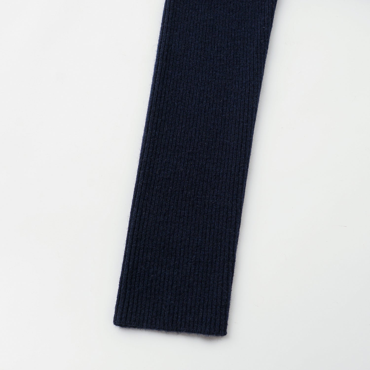 “Winter Diary” 100% Cashmere假兩件式羅紋拼接針織上衣—Velvet Navy靜夜沉藍