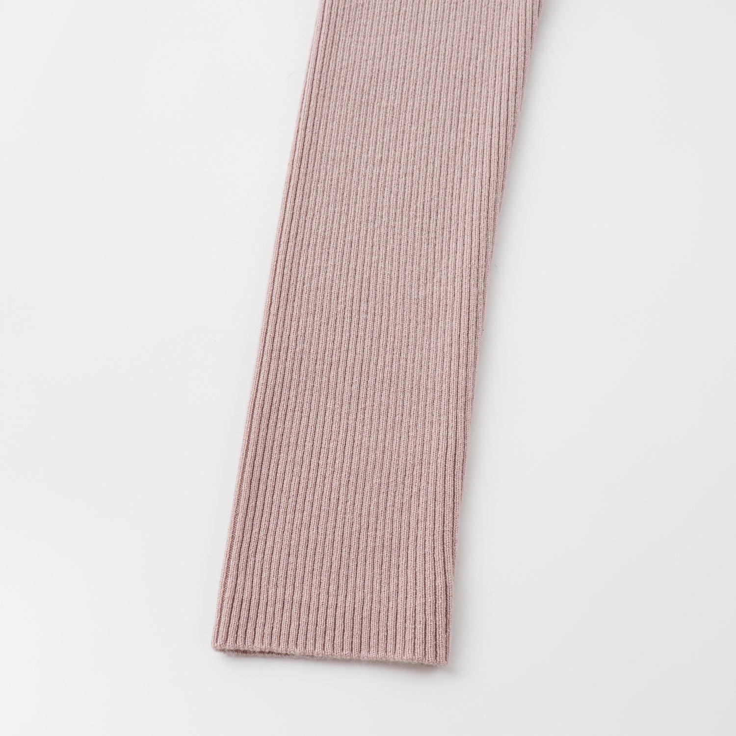 “Winter Diary” 100% Cashmere假兩件式羅紋拼接針織上衣—Blush Haze薄霧櫻粉