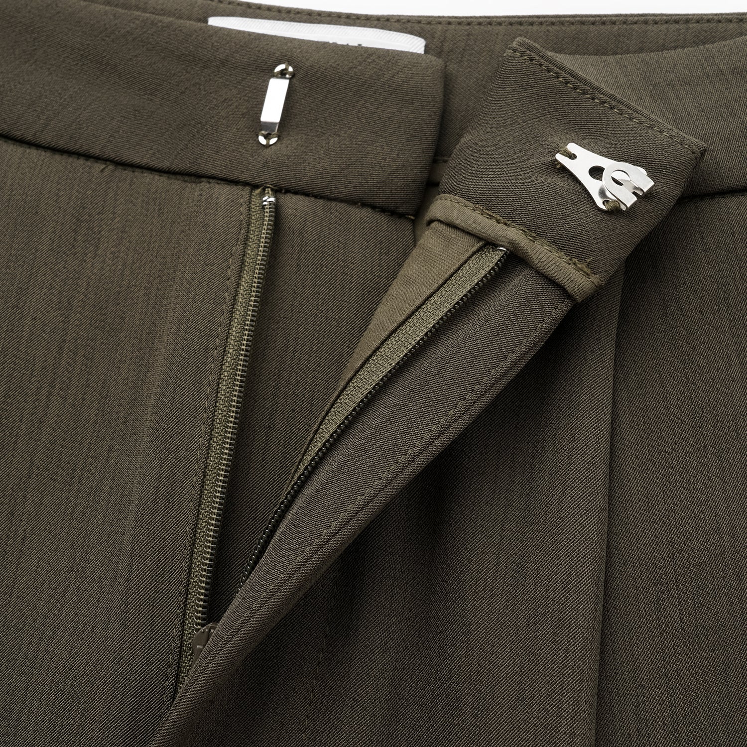 "Westminster weekdays." 義大利輕薄肌理彈性立體剪裁寬褲—Misty Islets煙嶼行舟