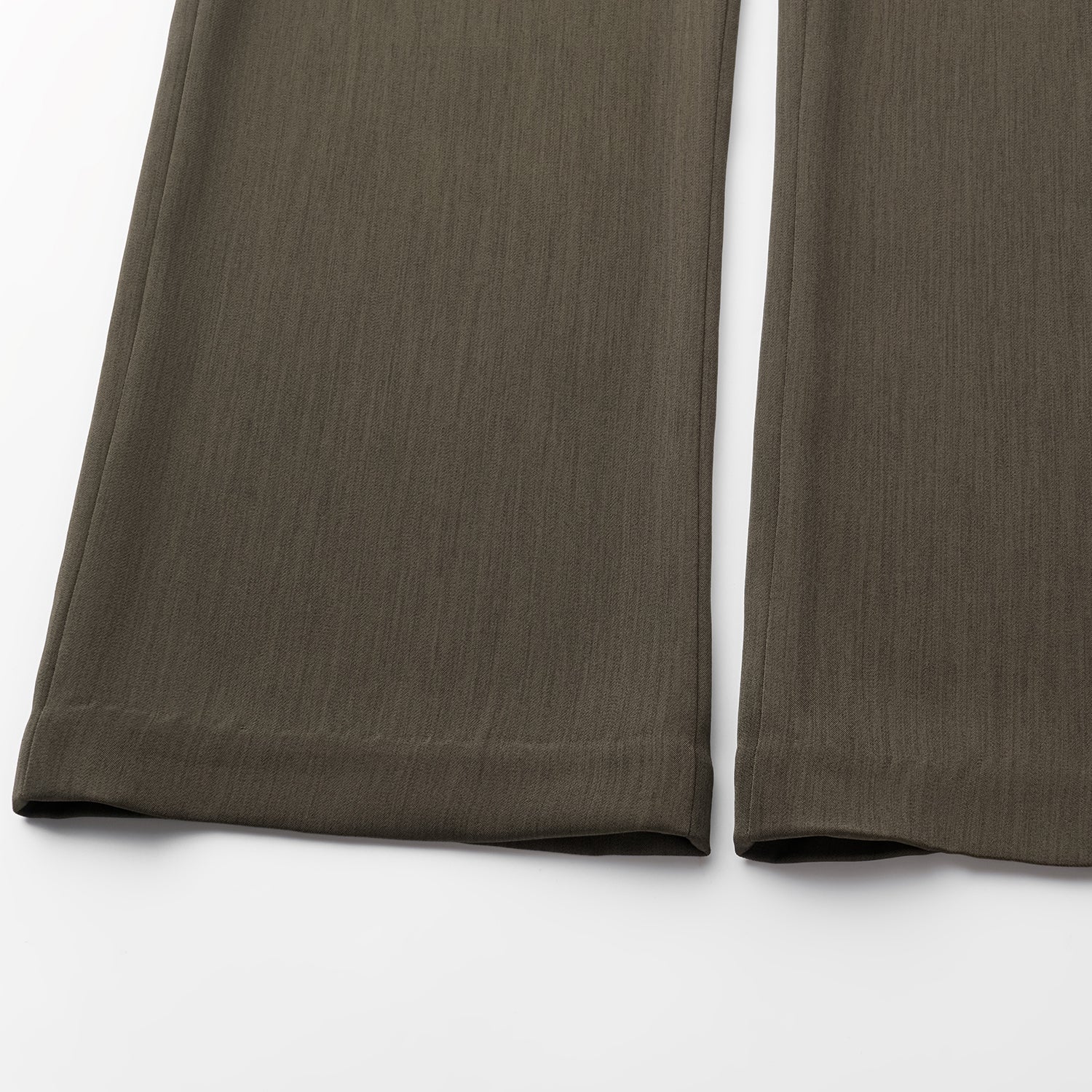 "Westminster weekdays." 義大利輕薄肌理彈性立體剪裁寬褲—Misty Islets煙嶼行舟