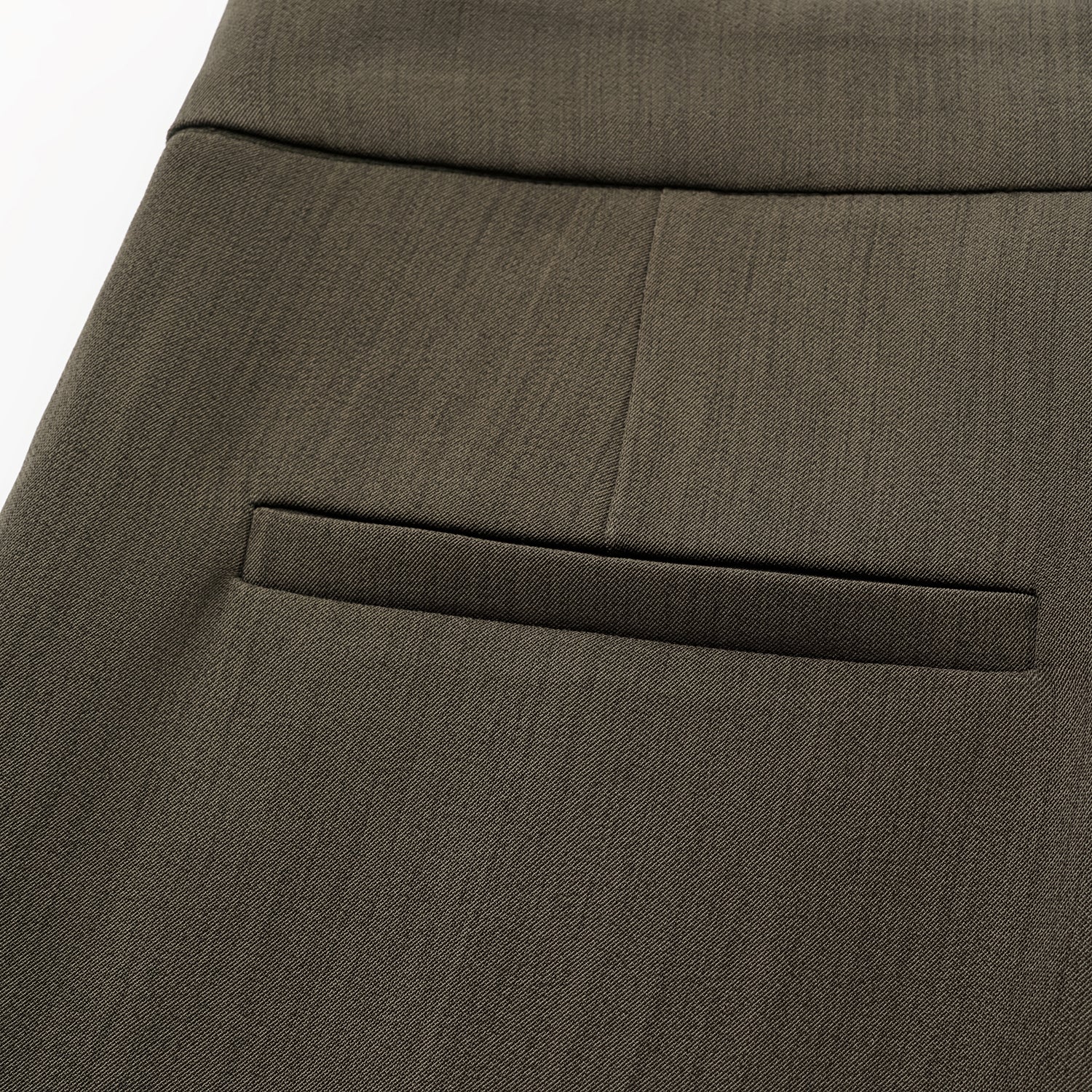 "Westminster weekdays." 義大利輕薄肌理彈性立體剪裁寬褲—Misty Islets煙嶼行舟