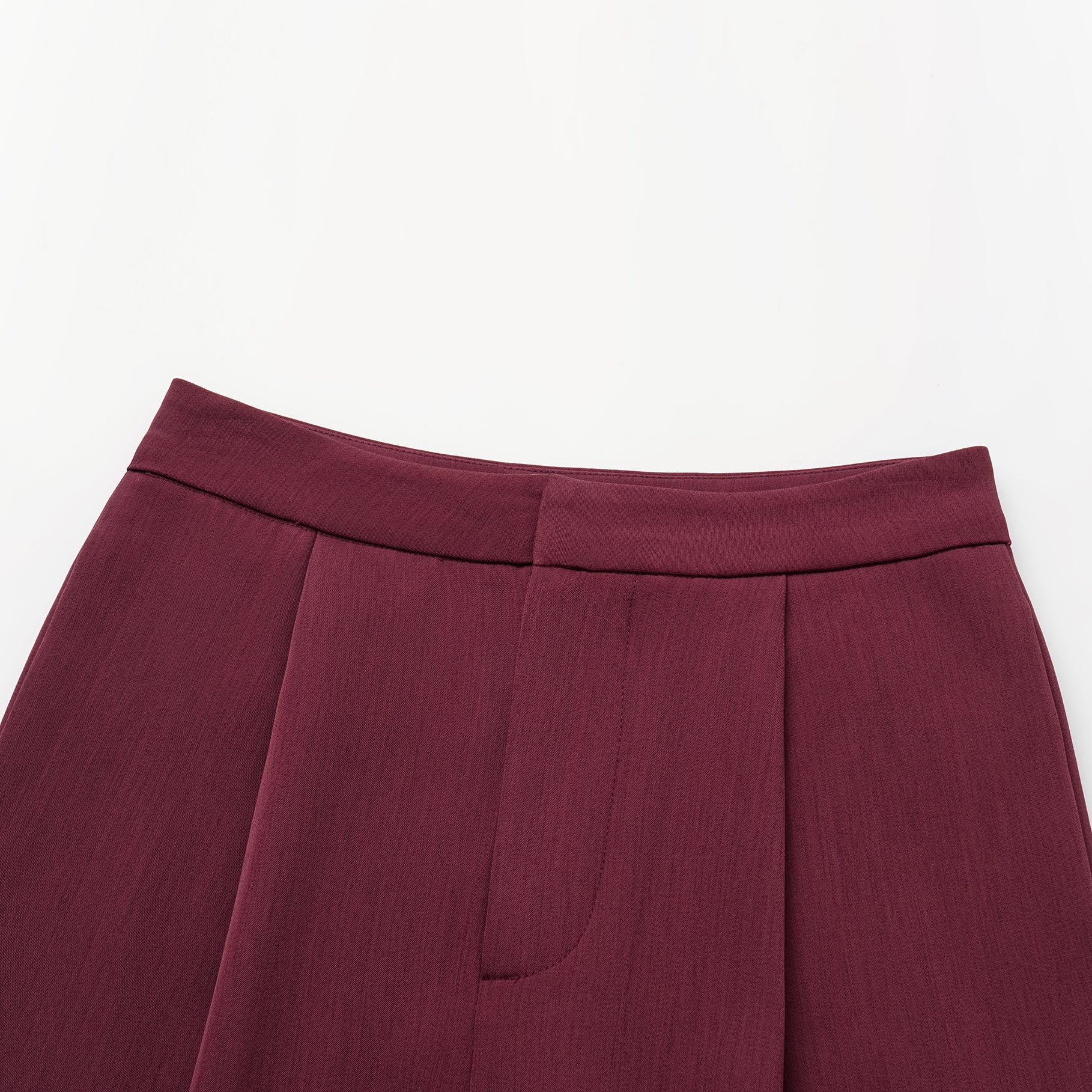 "Westminster weekdays." 義大利輕薄肌理彈性立體剪裁寬褲—Mulberry Rouge花燃未央