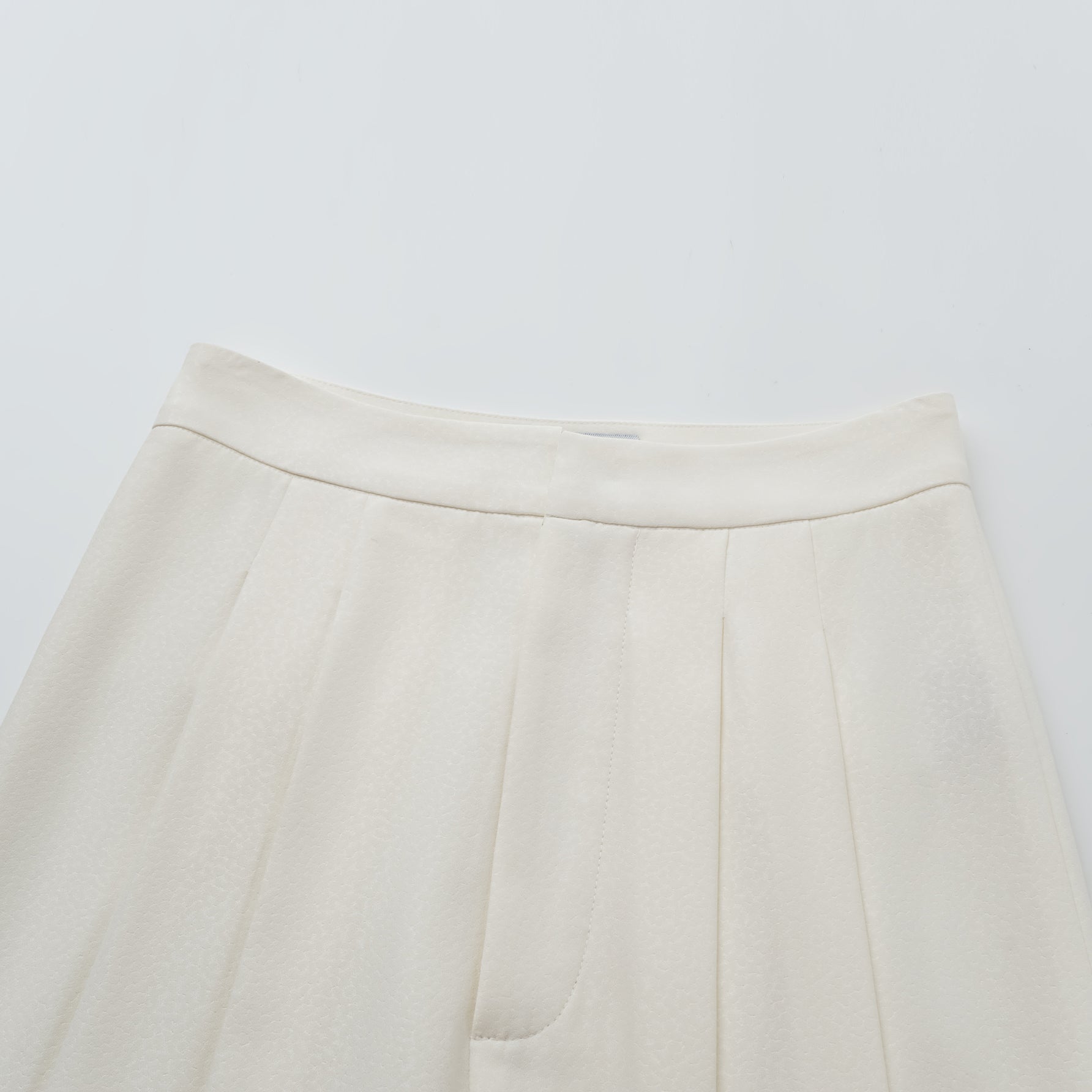 "Speak Sleek" 奢華特殊岩紋肌理西裝長褲—First Light初曦