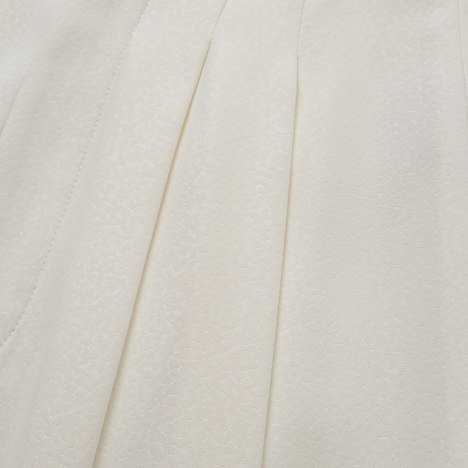 "Speak Sleek" 奢華特殊岩紋肌理西裝長褲—First Light初曦