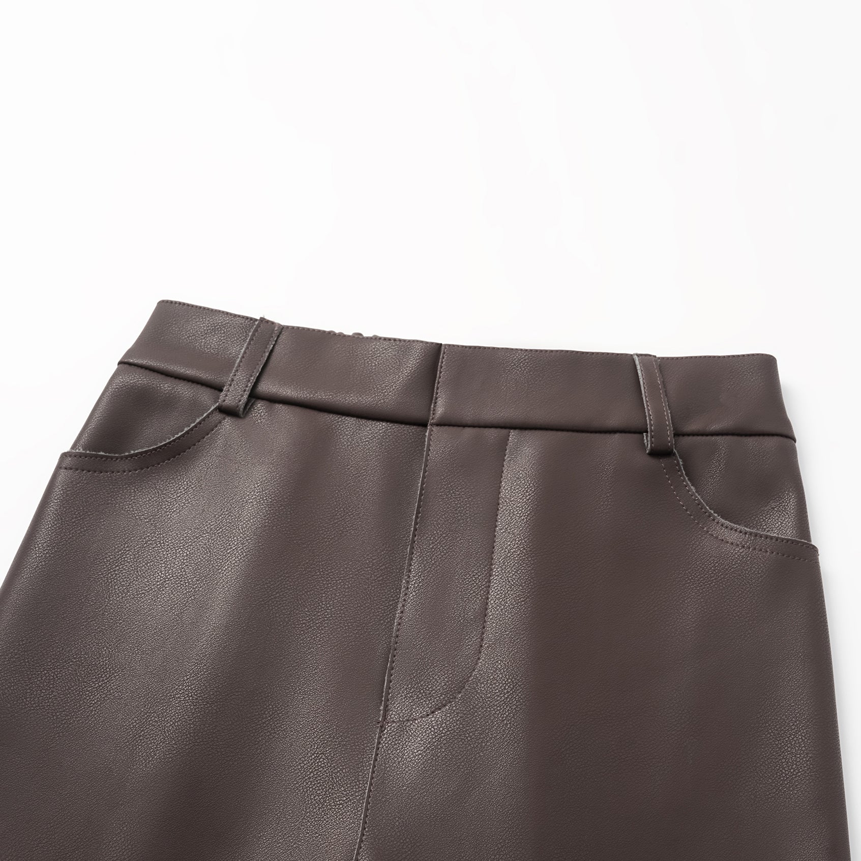 Easy-go Chic” 純素皮切皮工藝九分褲—麂皮棕