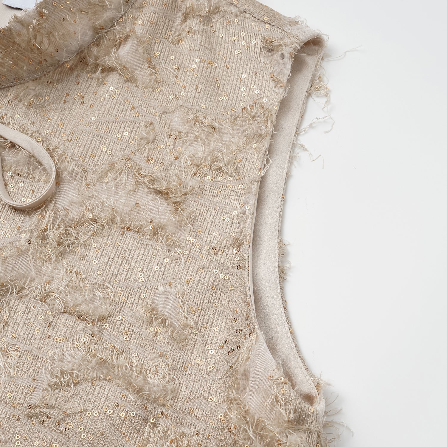 "Imperial Garden Teatime."義大利羽繡流蘇工藝輕國風背心—暮羽