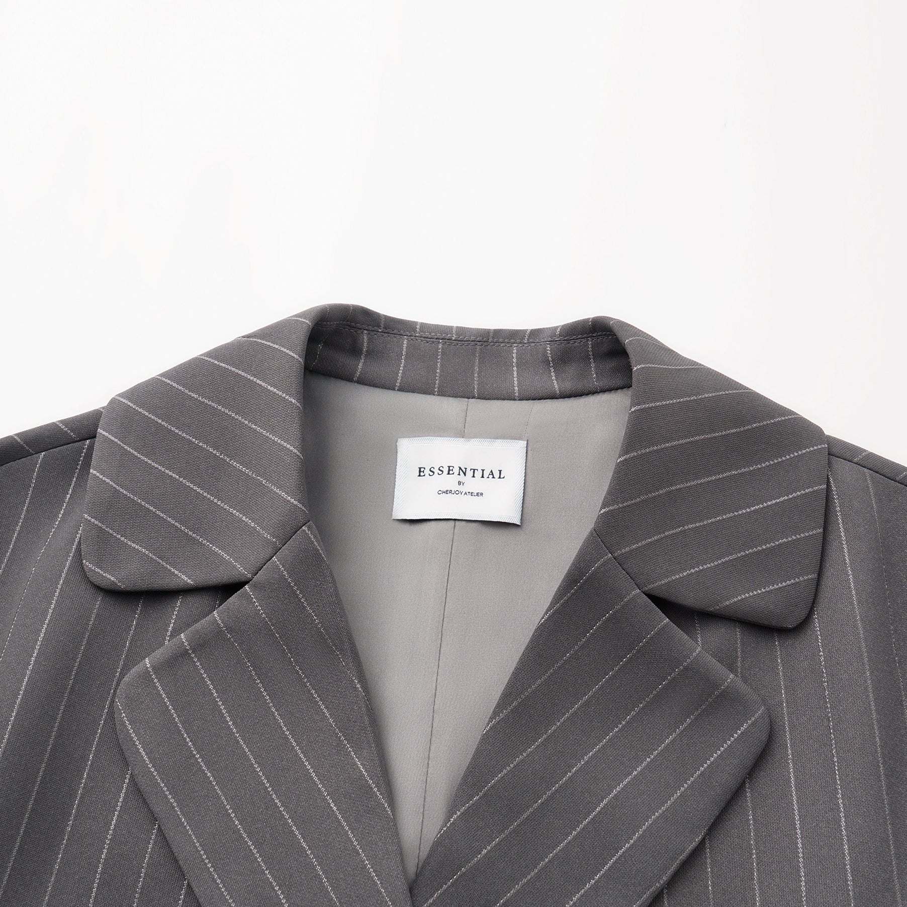 "Speak Sleek." 銀織工藝直條修身西裝外套—Urban Reverie藝境漫游