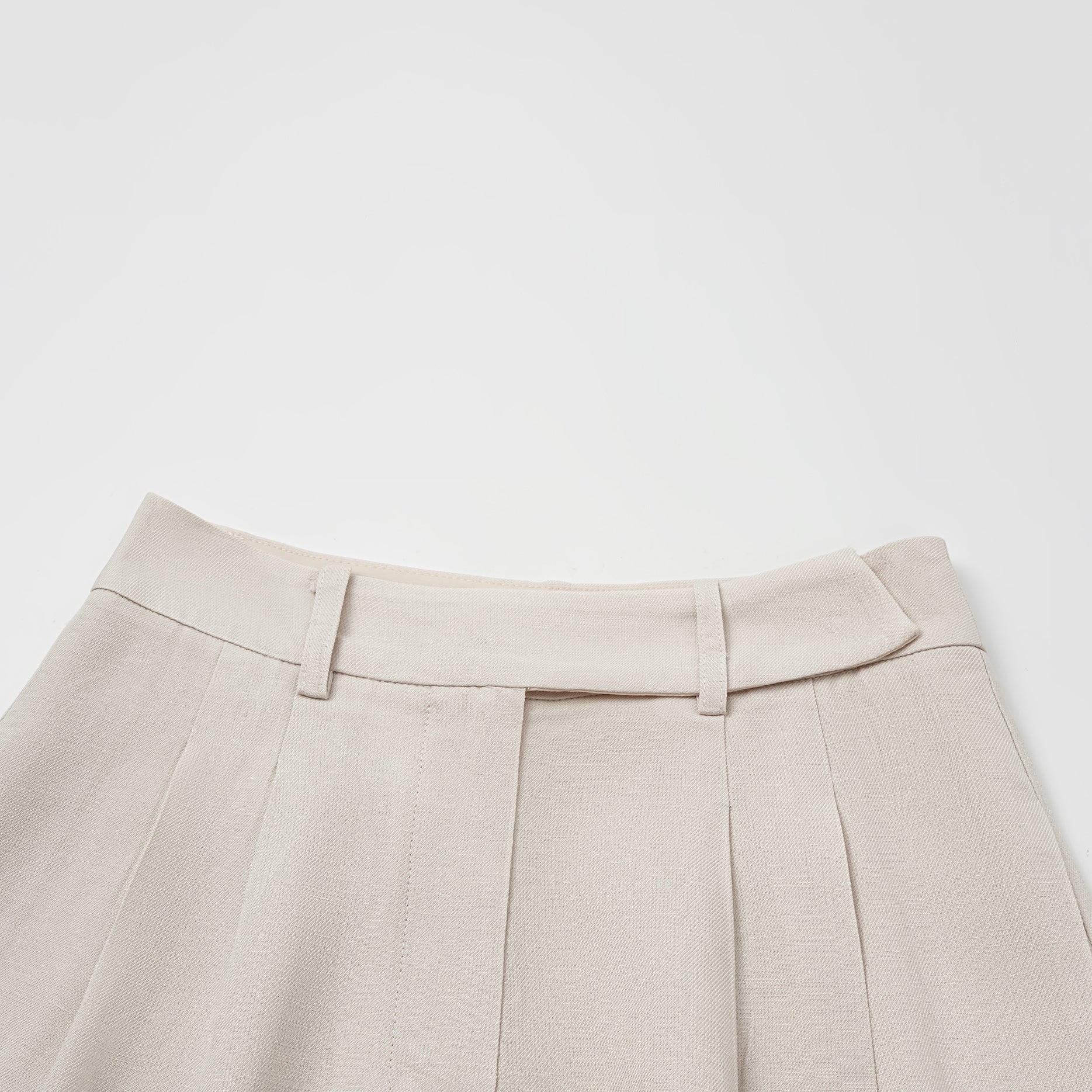 “知性時刻” 特殊絲竹肌理工藝醋酸短褲—茶曦