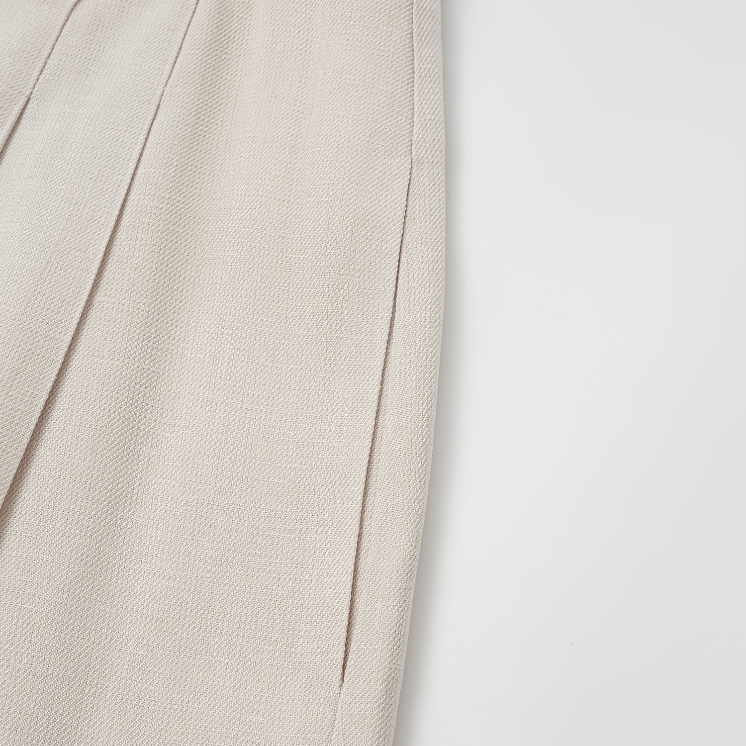 “知性時刻” 特殊絲竹肌理工藝醋酸短褲—茶曦