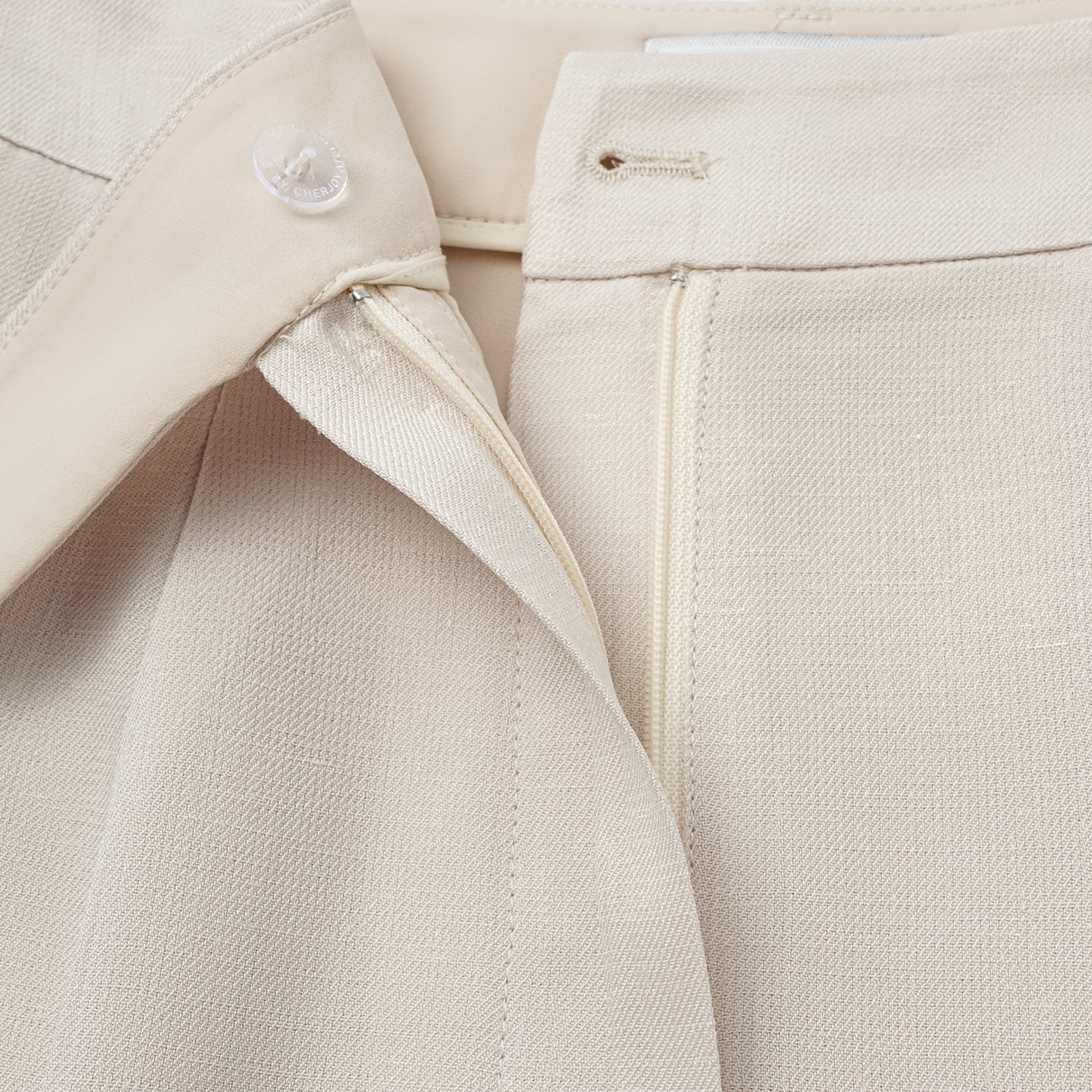 “知性時刻” 特殊絲竹肌理工藝醋酸短褲—茶曦