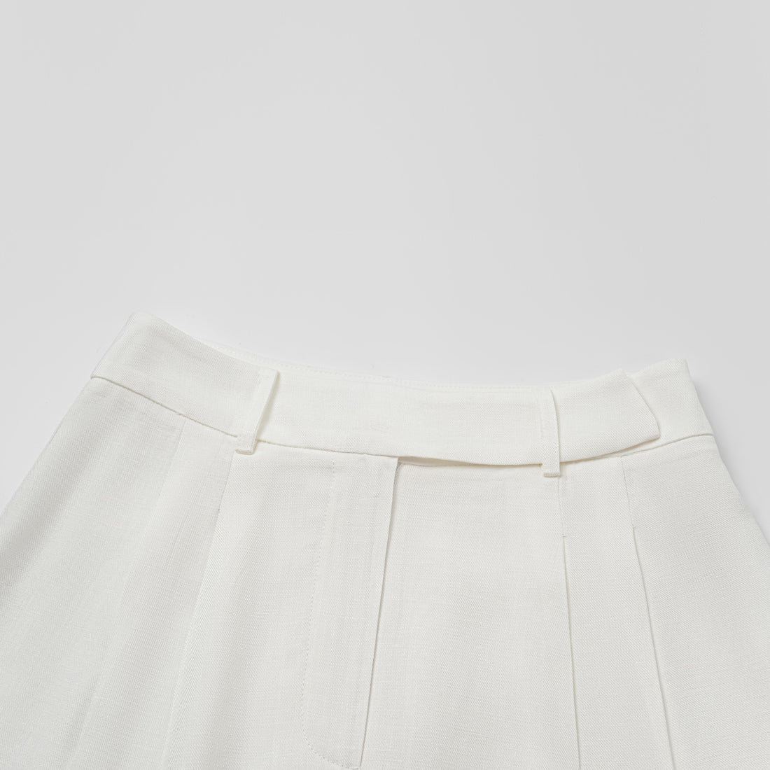 "Intellectual Moment" Special Silk and Bamboo Texture Acetate Shorts - Chenyu