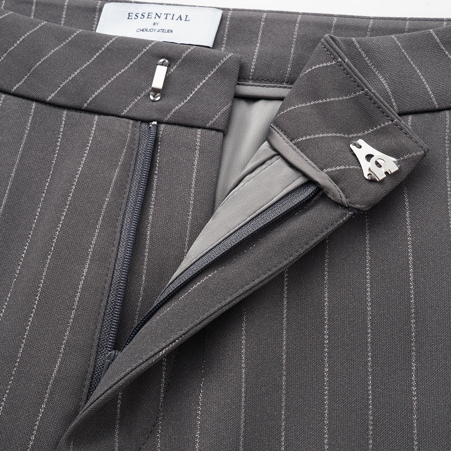 "Speak Sleek." 銀織工藝直條西裝喇叭褲—Urban Reverie藝境漫游