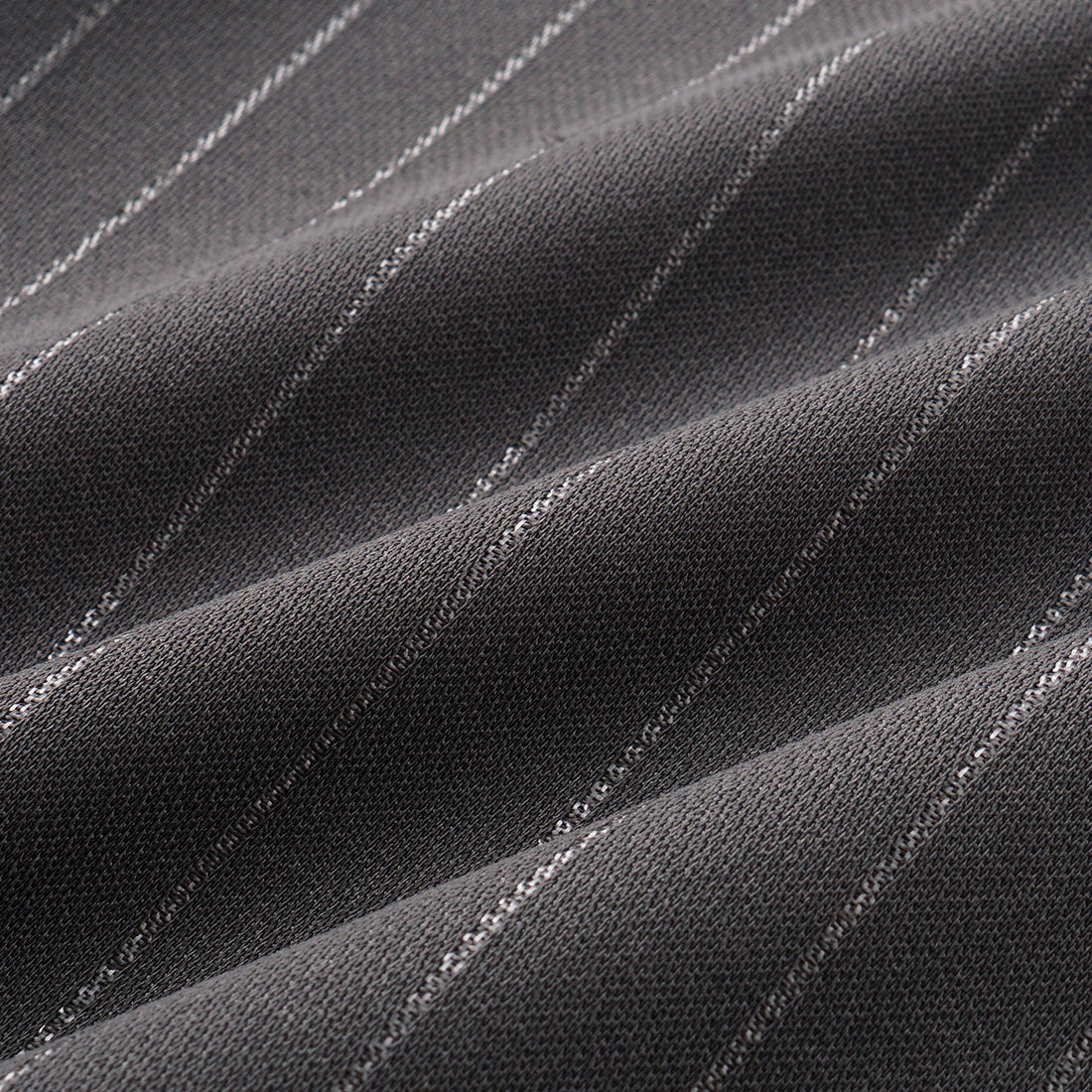 "Speak Sleek." 銀織工藝直條西裝喇叭褲—Urban Reverie藝境漫游