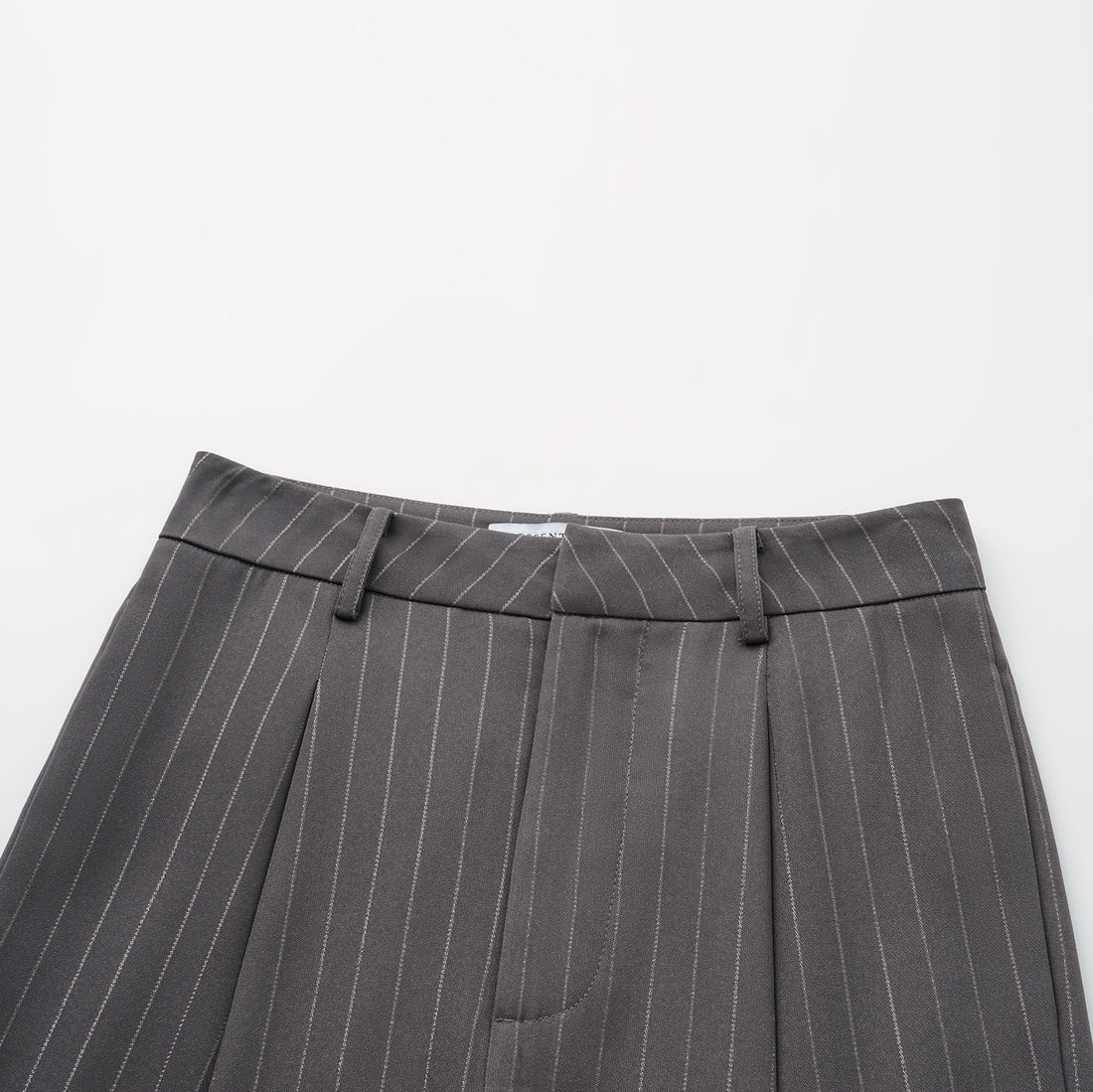 "Speak Sleek." 銀織工藝直條西裝長褲—Urban Reverie藝境漫游