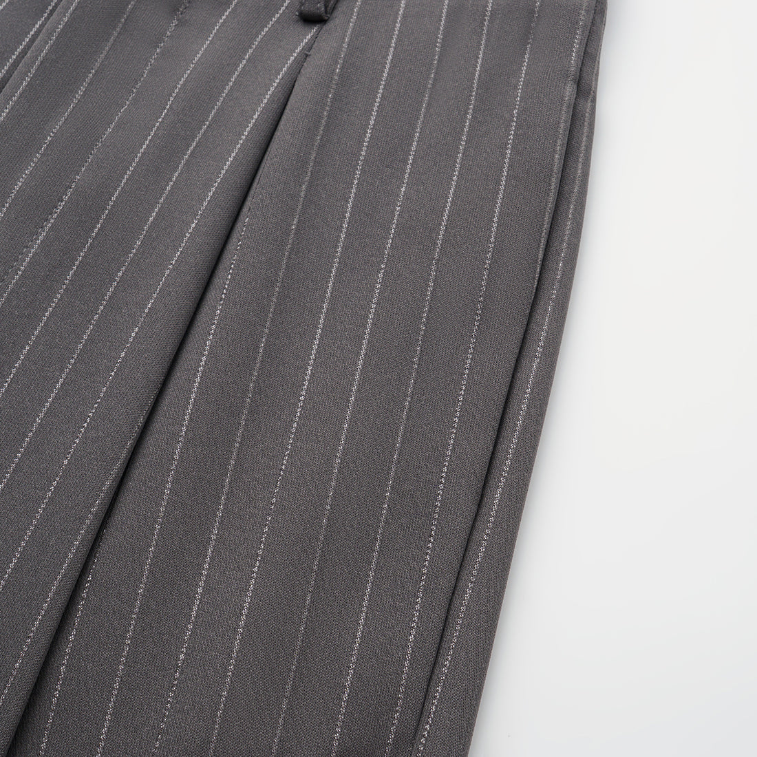 "Speak Sleek." 銀織工藝直條西裝長褲—Urban Reverie藝境漫游