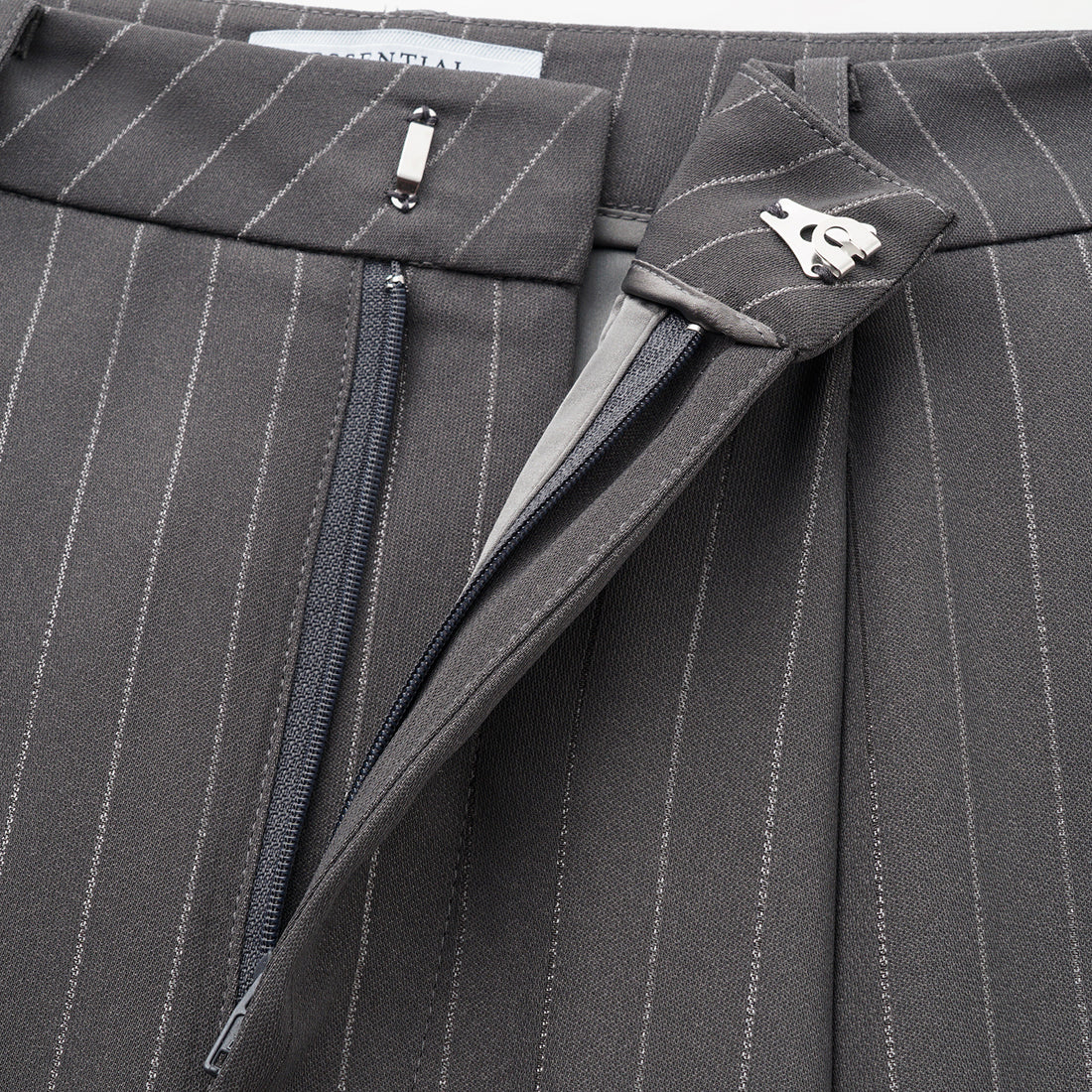 "Speak Sleek." 銀織工藝直條西裝長褲—Urban Reverie藝境漫游