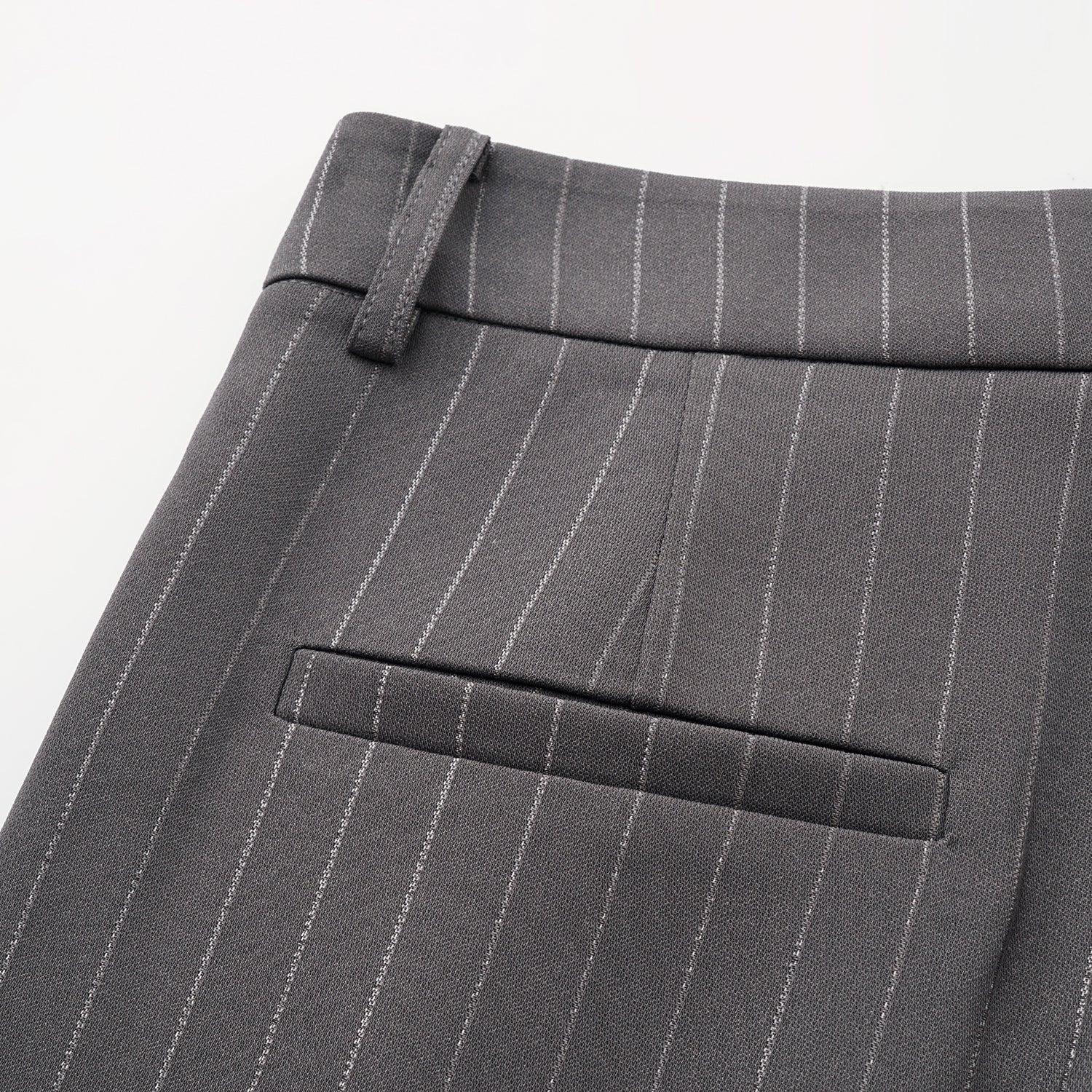 "Speak Sleek." 銀織工藝直條西裝長褲—Urban Reverie藝境漫游