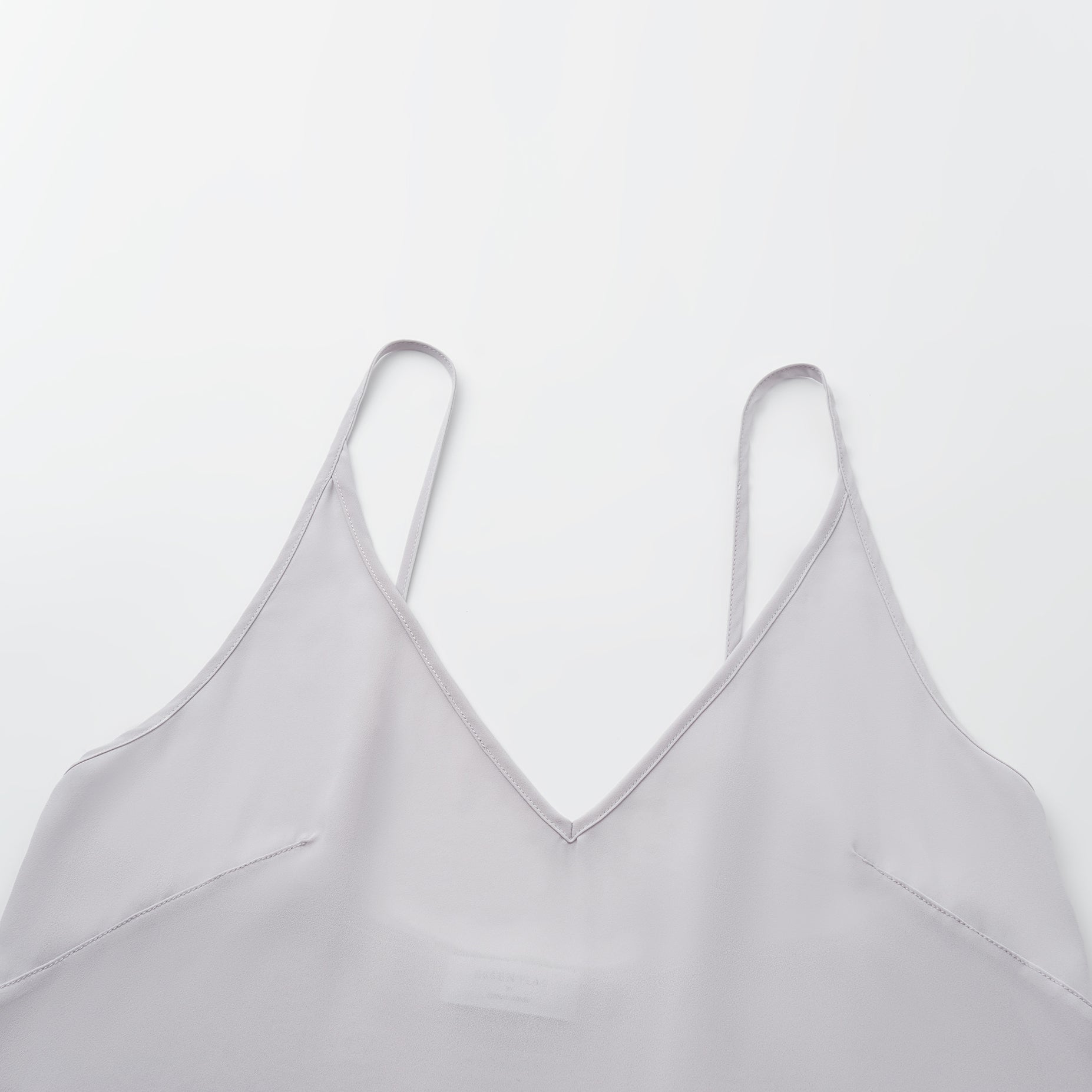 "Imperial Garden Teatime"點景白描奢華珠繡輕國風蕾絲背心—Woven Breeze聽風絮