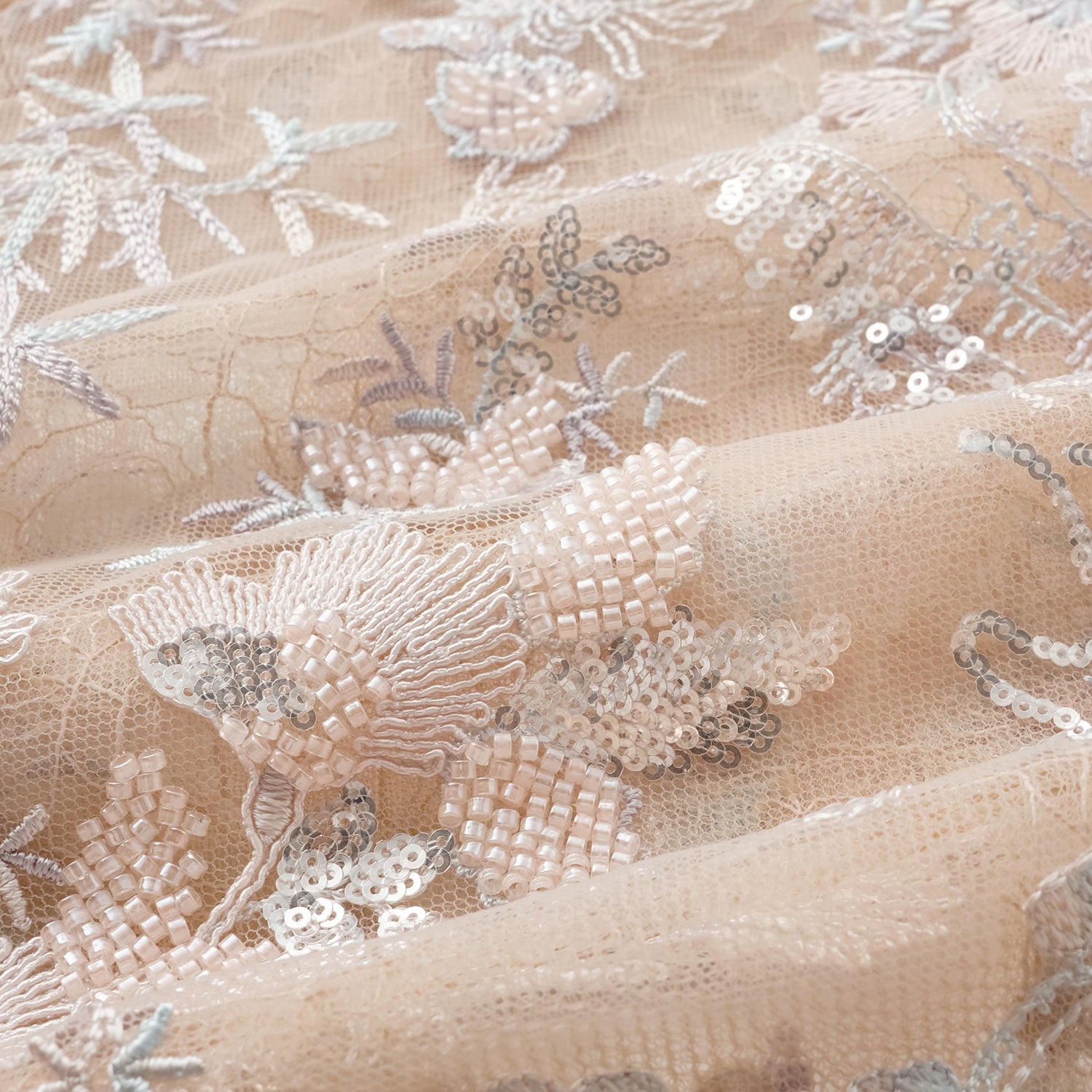 "Imperial Garden Teatime"點景白描奢華珠繡蕾絲輕國風Oversized罩衫—Petal Silhouette花間影