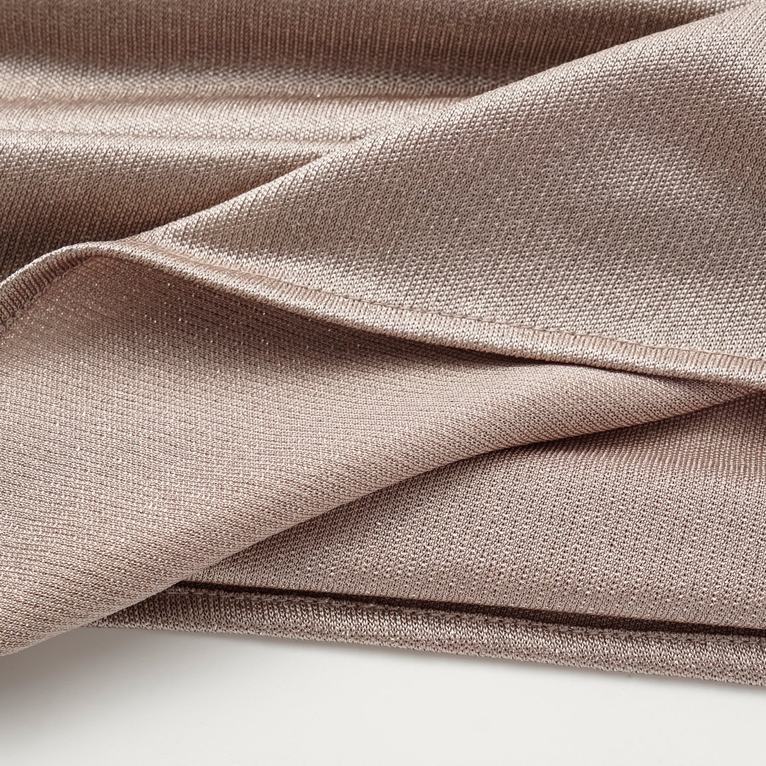 “Easy Go Chic” 醋酸針織面料特殊剪裁斜肩上衣 — 咖啡