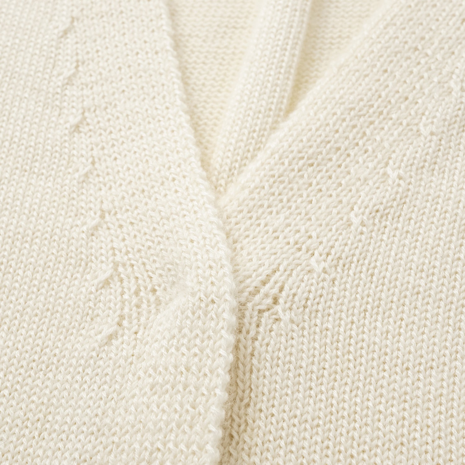 “Autumn Diary” 100%Cashmere V領背心—Milk