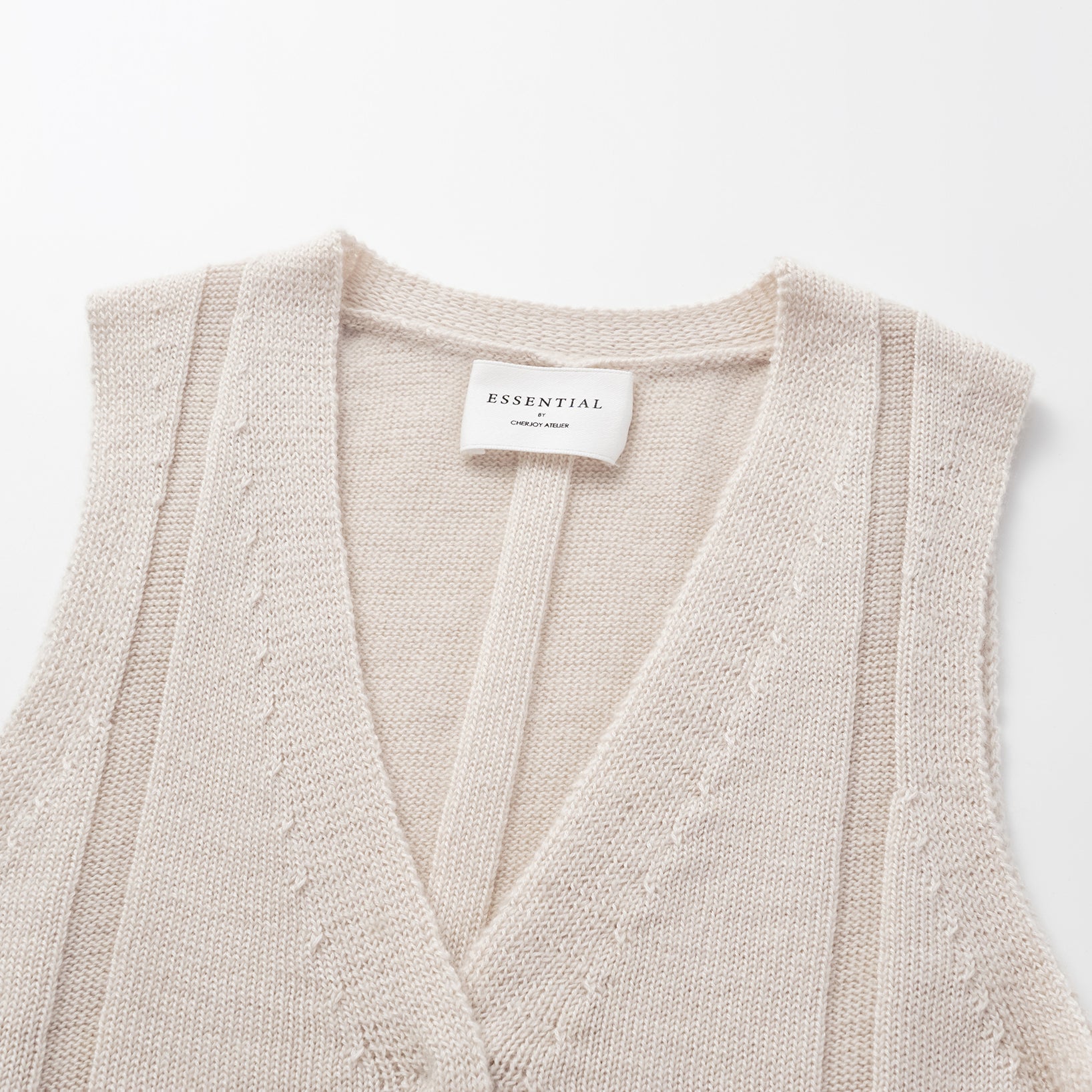 “Autumn Diary” 100%Cashmere V領背心—Rose Water