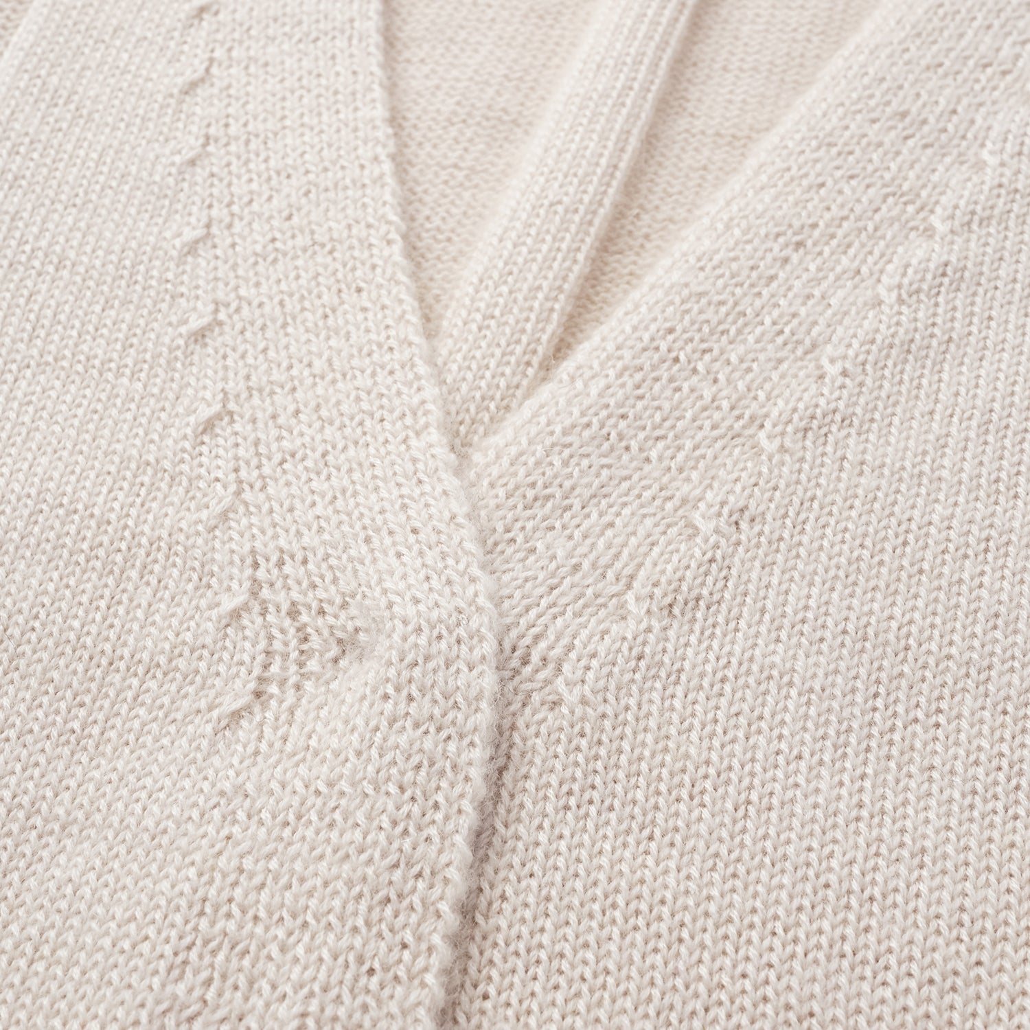 “Autumn Diary” 100%Cashmere V領背心—Rose Water