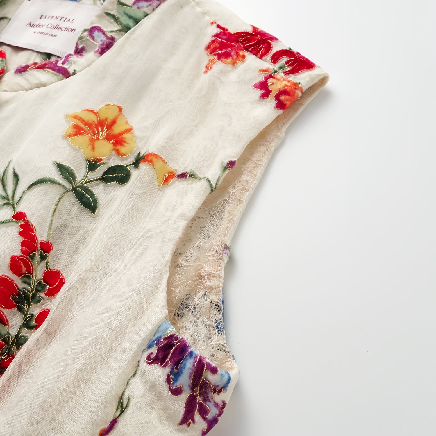 “Tops” 義大利高訂真絲絨藝手工描金工藝輕中式立體剪裁上衣—曉春花宴