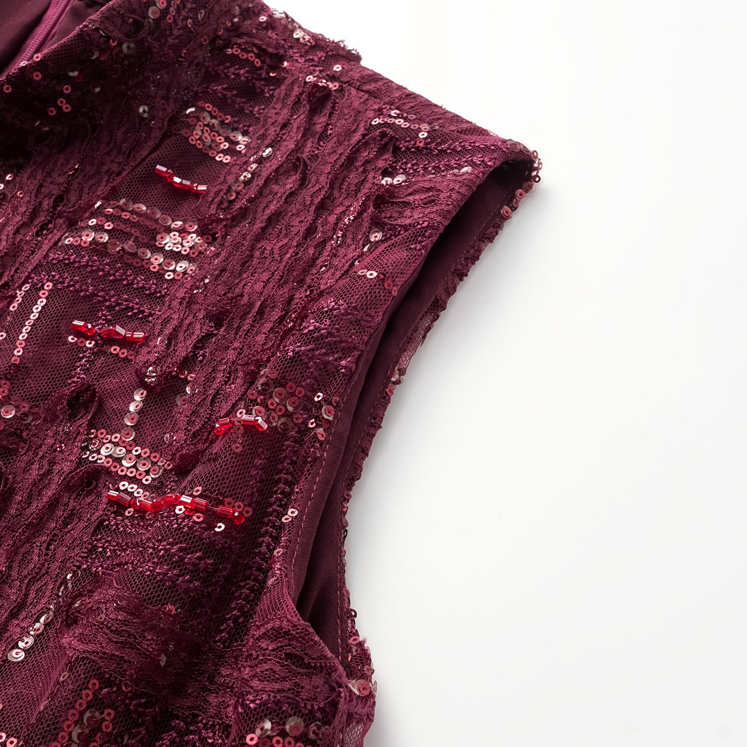 "Imperial Gala" 奢華蕾絲畫藝珠繡輕中式立上衣—胭霞含春