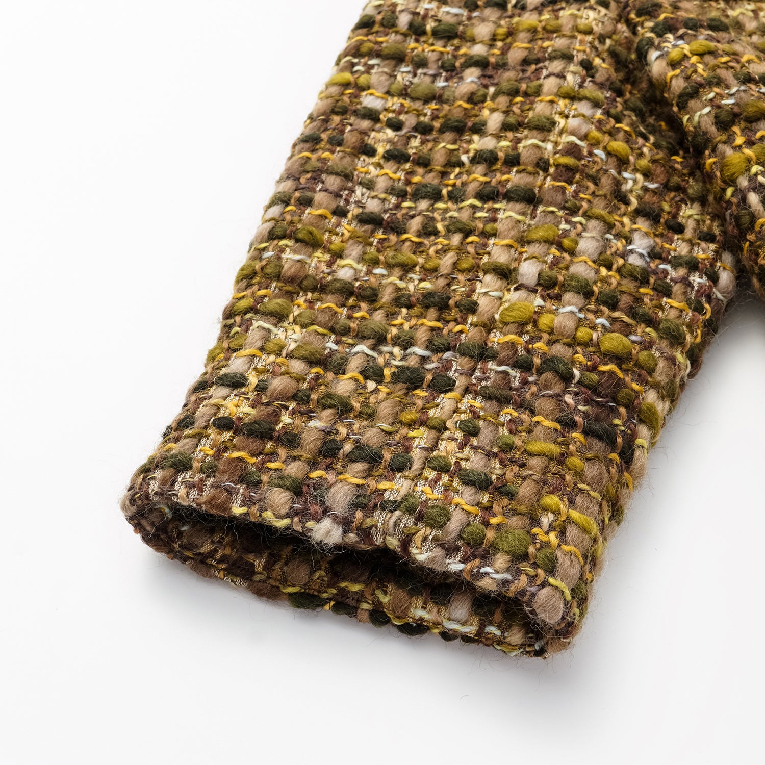 “Knightsbridge citywalk.” 義大利花呢修身西裝外套